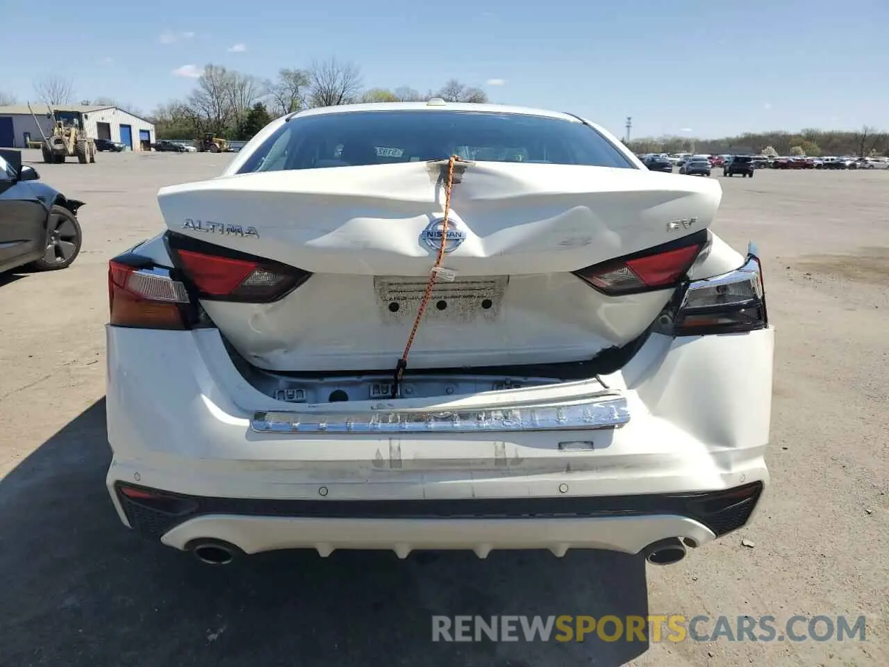 6 Photograph of a damaged car 1N4BL4DV8KC120519 NISSAN ALTIMA 2019