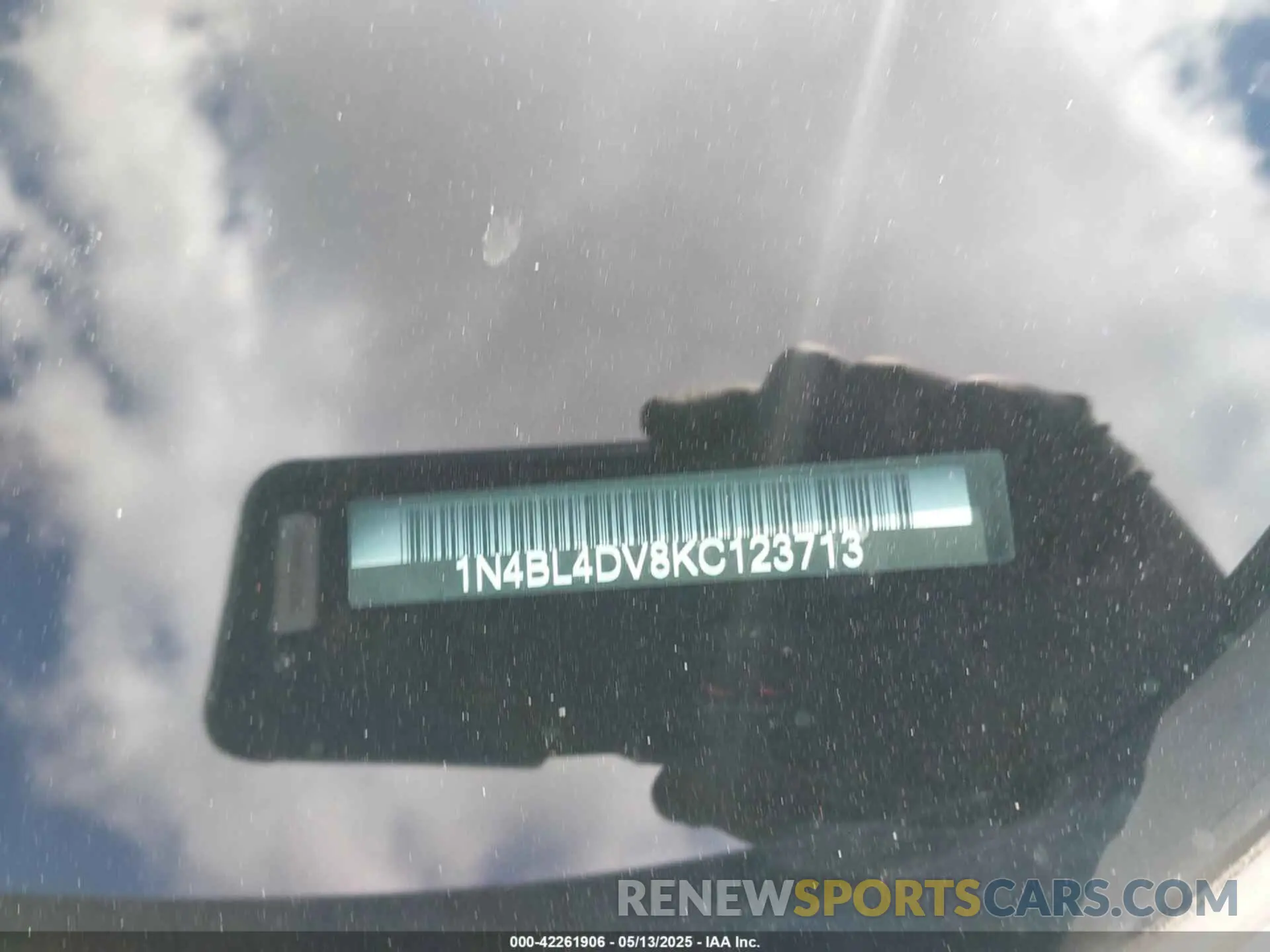 9 Photograph of a damaged car 1N4BL4DV8KC123713 NISSAN ALTIMA 2019