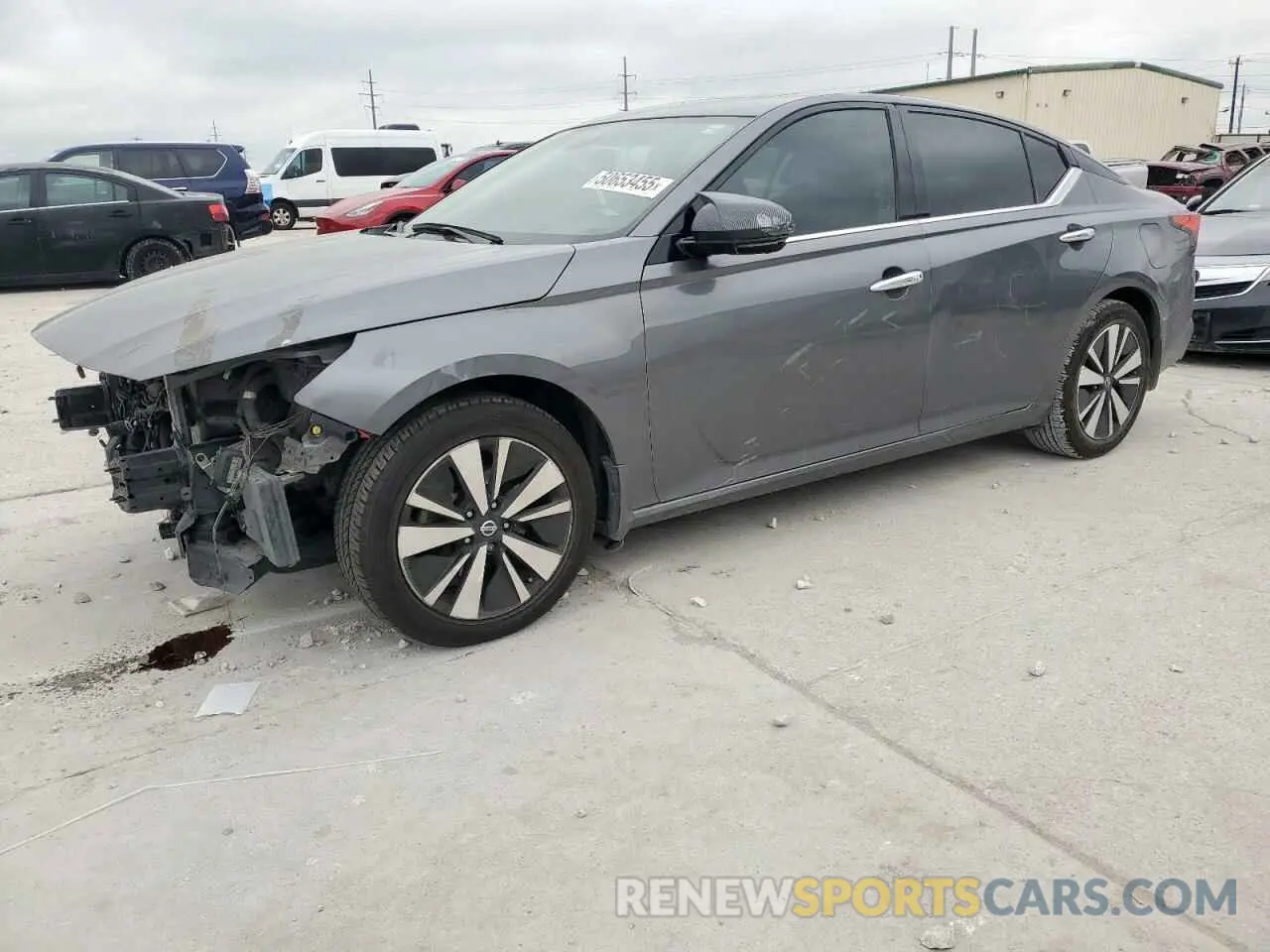 1 Photograph of a damaged car 1N4BL4DV8KC184222 NISSAN ALTIMA 2019