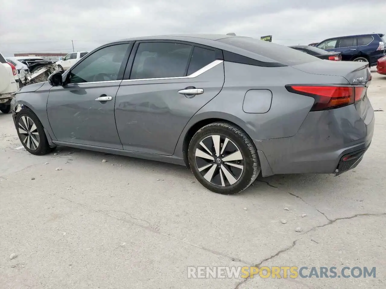 2 Photograph of a damaged car 1N4BL4DV8KC184222 NISSAN ALTIMA 2019