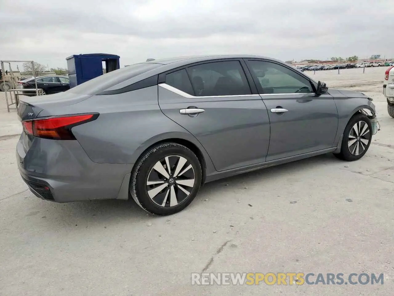 3 Photograph of a damaged car 1N4BL4DV8KC184222 NISSAN ALTIMA 2019