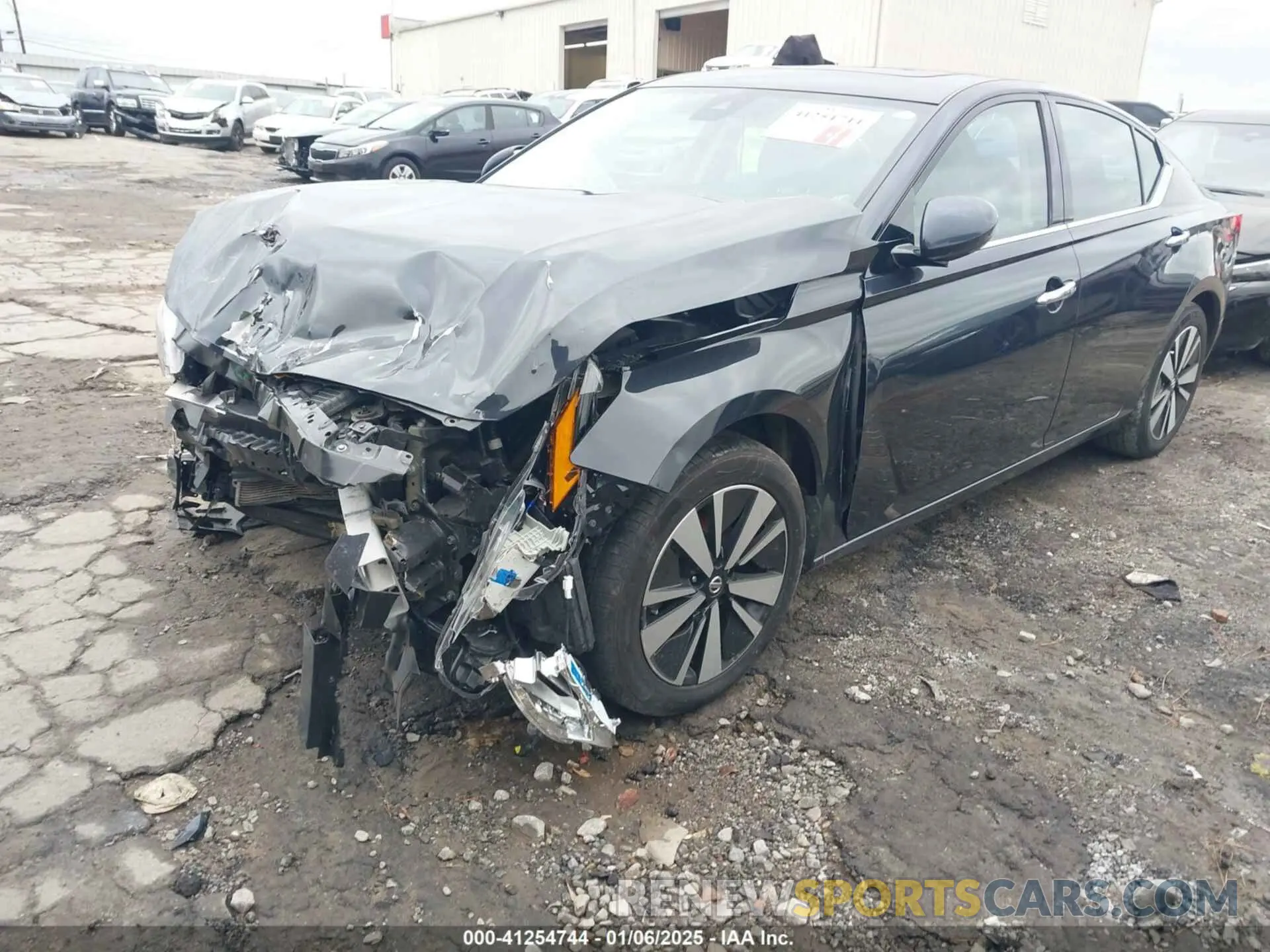 2 Photograph of a damaged car 1N4BL4DV8KC210530 NISSAN ALTIMA 2019