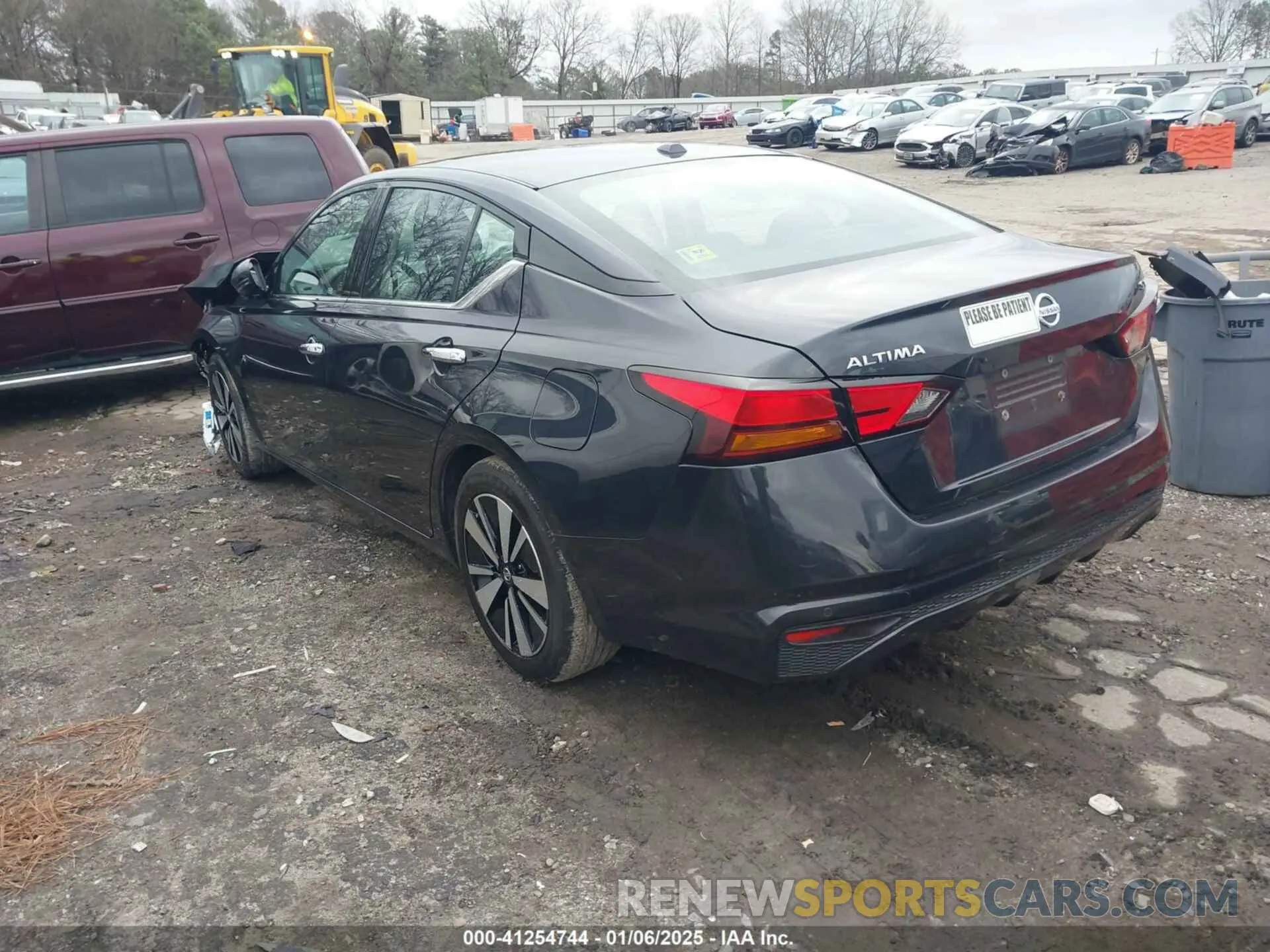 3 Photograph of a damaged car 1N4BL4DV8KC210530 NISSAN ALTIMA 2019