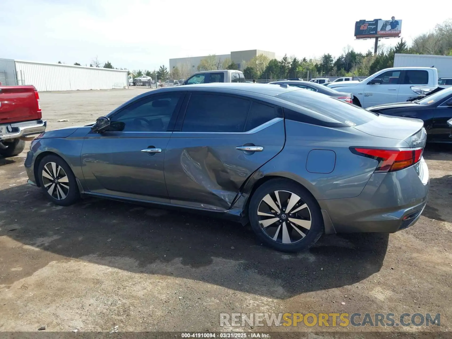 15 Photograph of a damaged car 1N4BL4DV8KC216862 NISSAN ALTIMA 2019