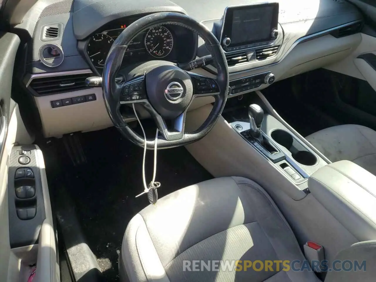 8 Photograph of a damaged car 1N4BL4DV9KC112736 NISSAN ALTIMA 2019