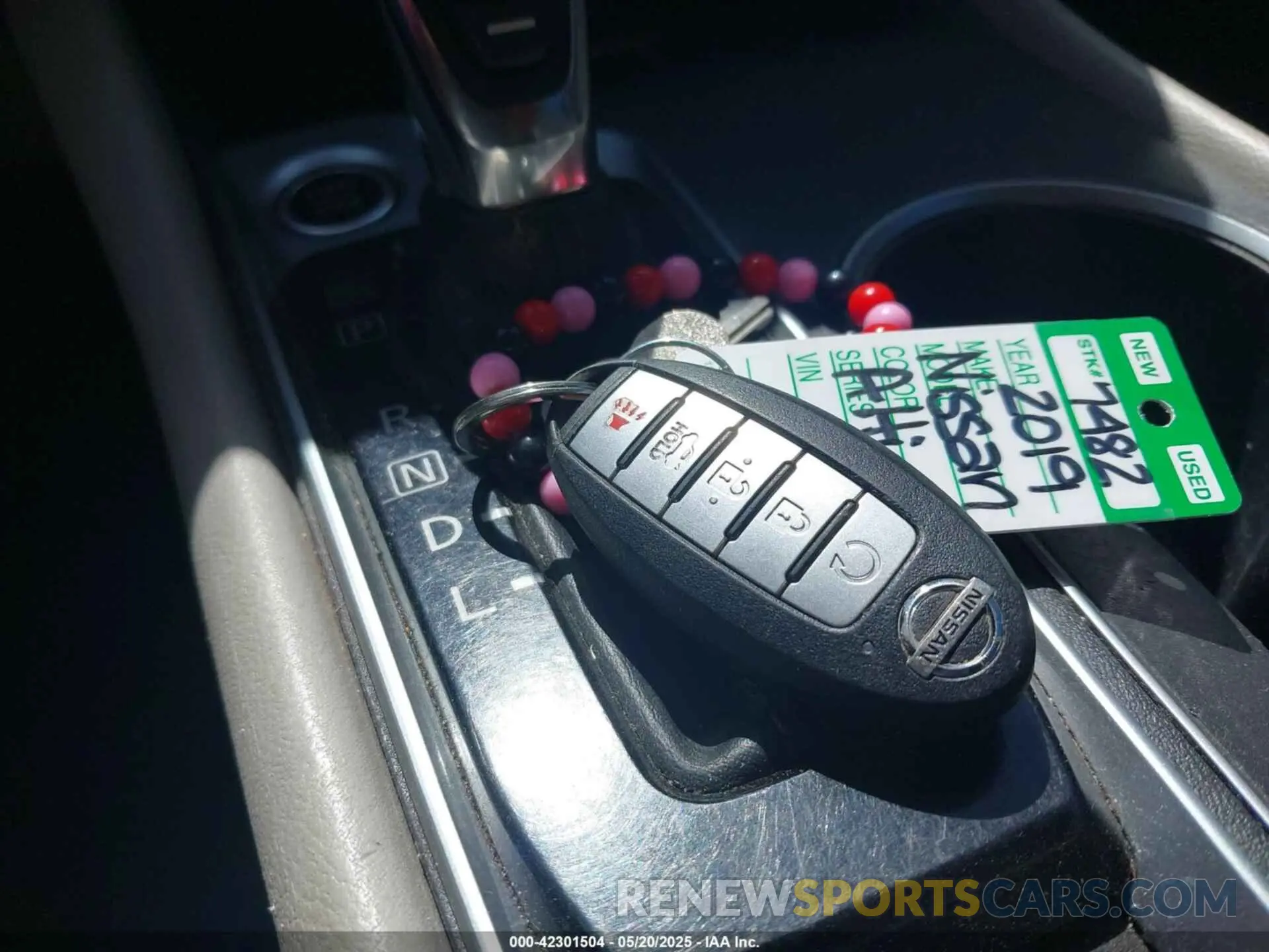 11 Photograph of a damaged car 1N4BL4DV9KC116365 NISSAN ALTIMA 2019