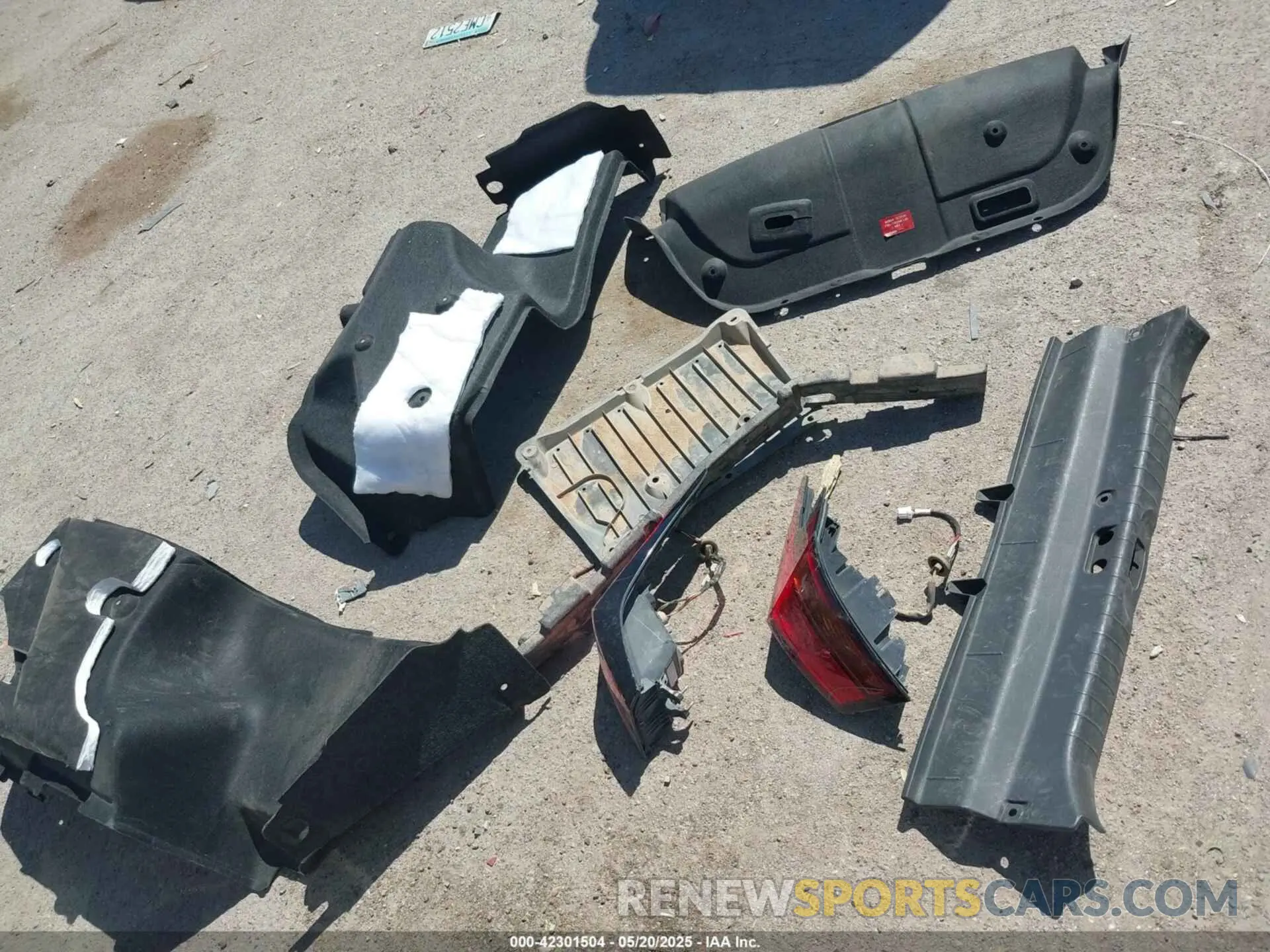 12 Photograph of a damaged car 1N4BL4DV9KC116365 NISSAN ALTIMA 2019