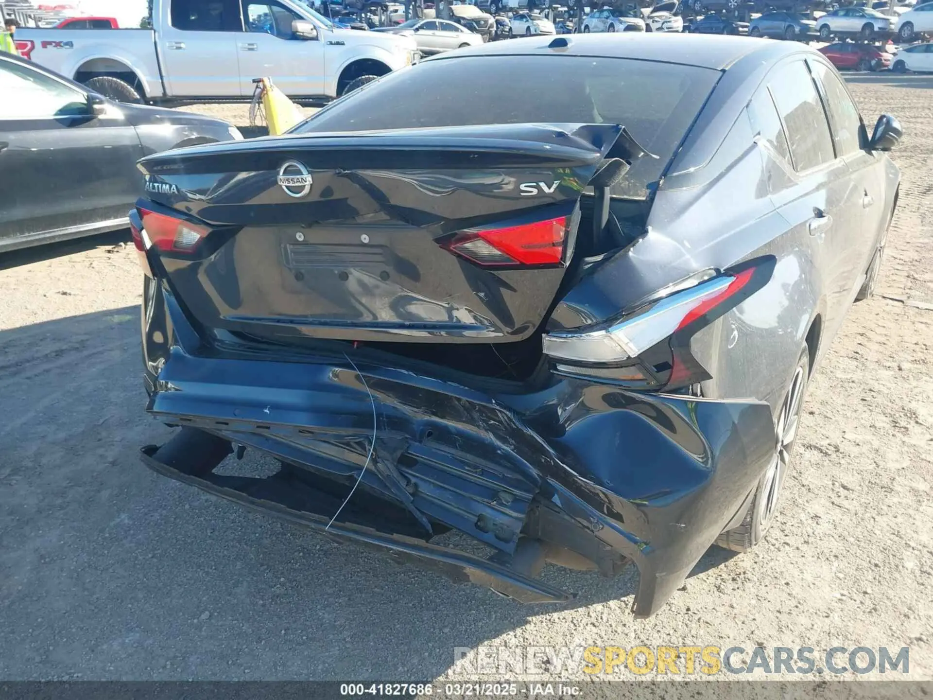 6 Photograph of a damaged car 1N4BL4DV9KC117080 NISSAN ALTIMA 2019