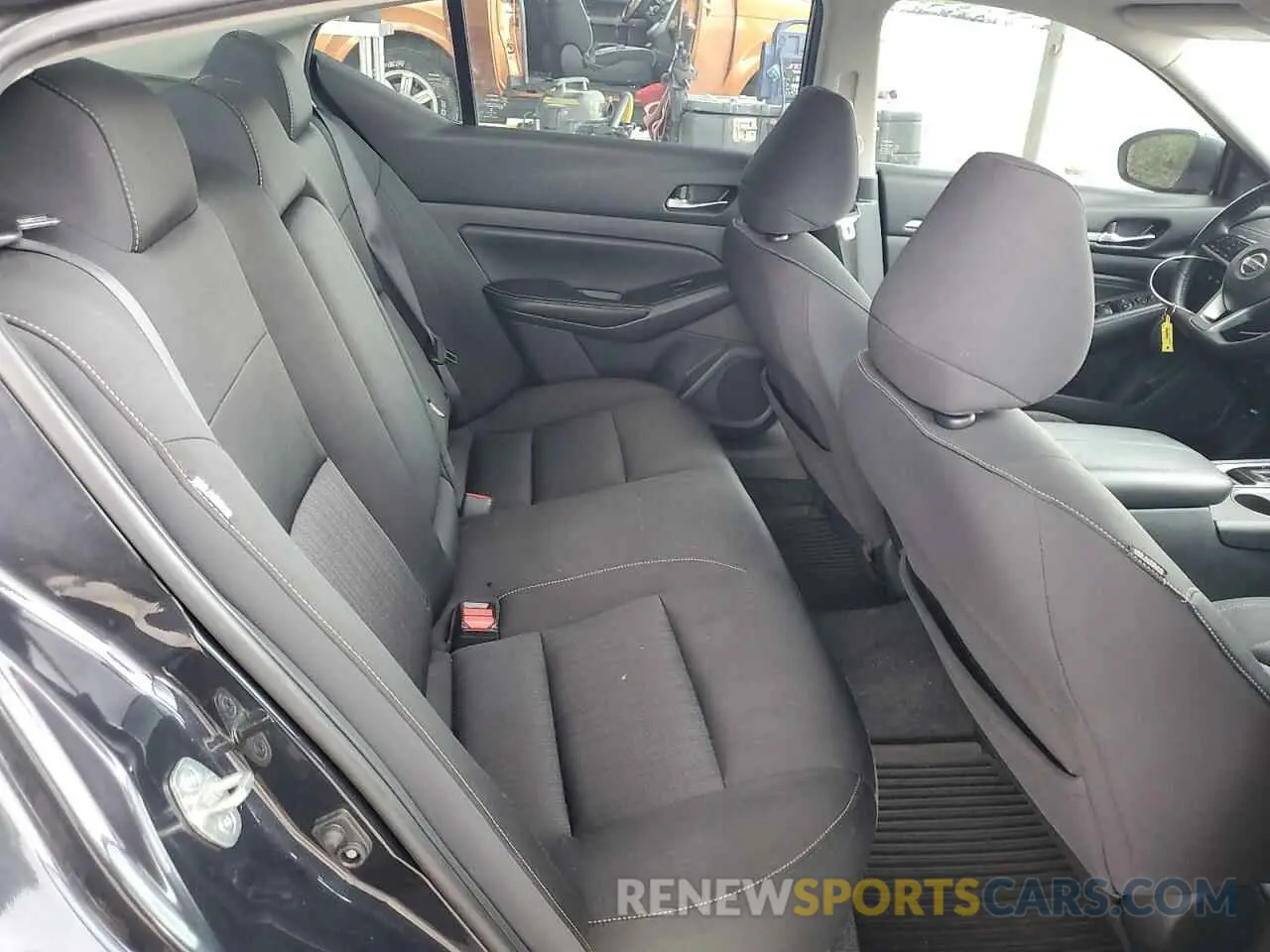10 Photograph of a damaged car 1N4BL4DV9KC127933 NISSAN ALTIMA 2019