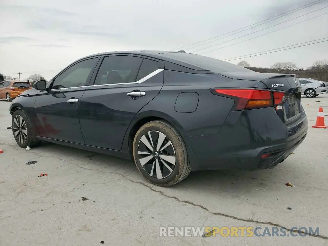 2 Photograph of a damaged car 1N4BL4DV9KC135949 NISSAN ALTIMA 2019