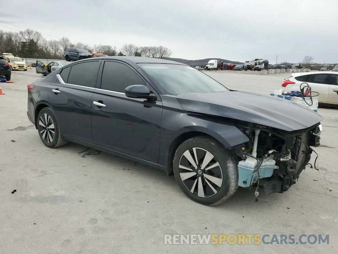 4 Photograph of a damaged car 1N4BL4DV9KC135949 NISSAN ALTIMA 2019