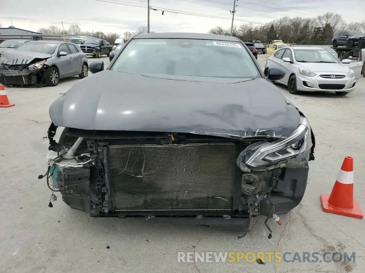 5 Photograph of a damaged car 1N4BL4DV9KC135949 NISSAN ALTIMA 2019