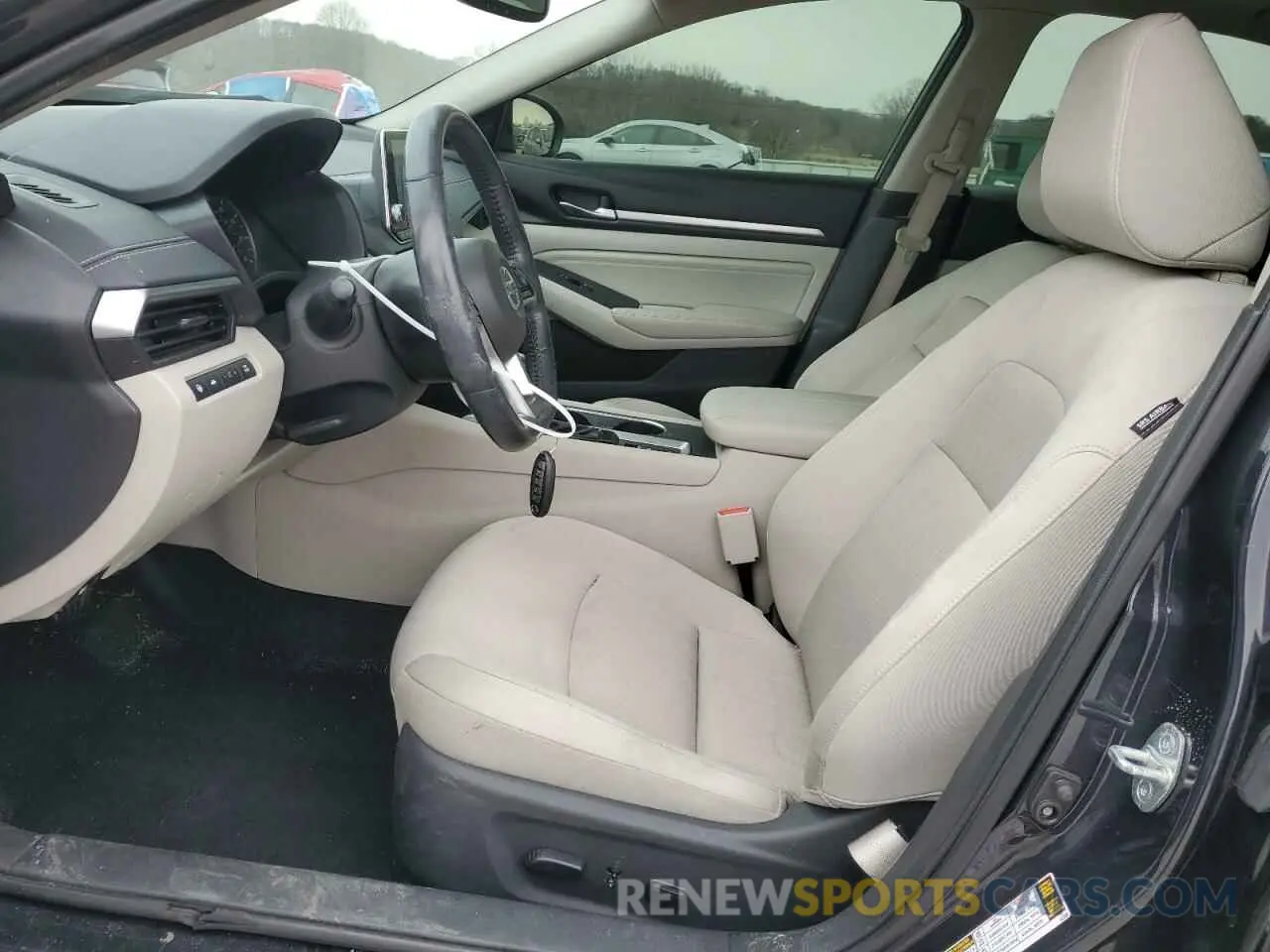 7 Photograph of a damaged car 1N4BL4DV9KC135949 NISSAN ALTIMA 2019