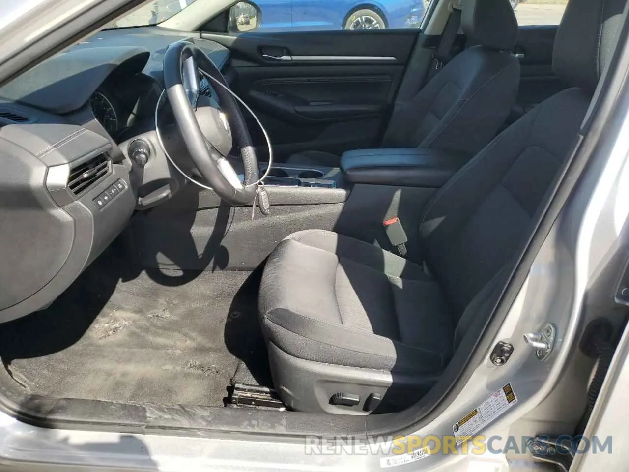7 Photograph of a damaged car 1N4BL4DV9KC140858 NISSAN ALTIMA 2019