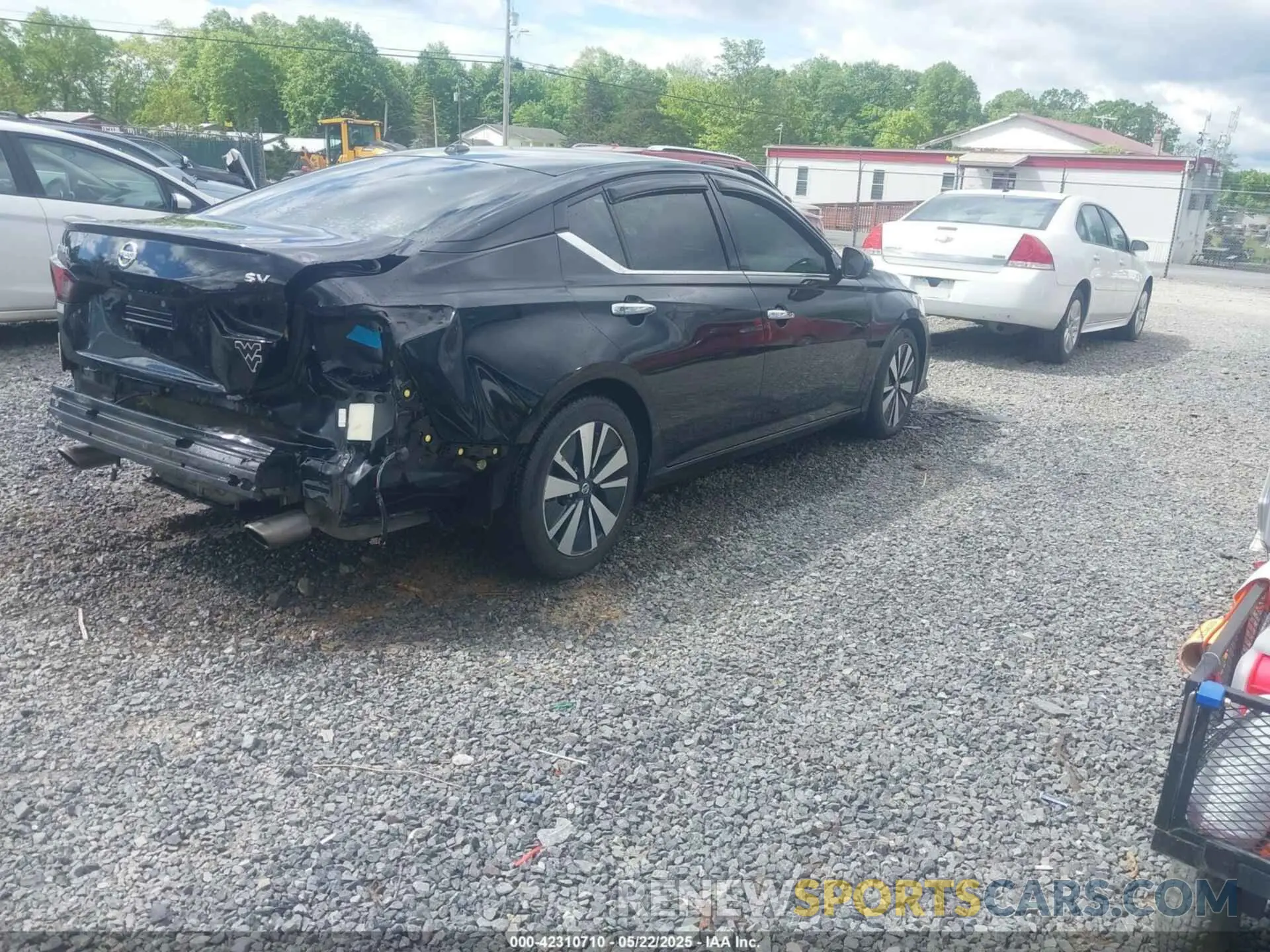 4 Photograph of a damaged car 1N4BL4DV9KC148054 NISSAN ALTIMA 2019