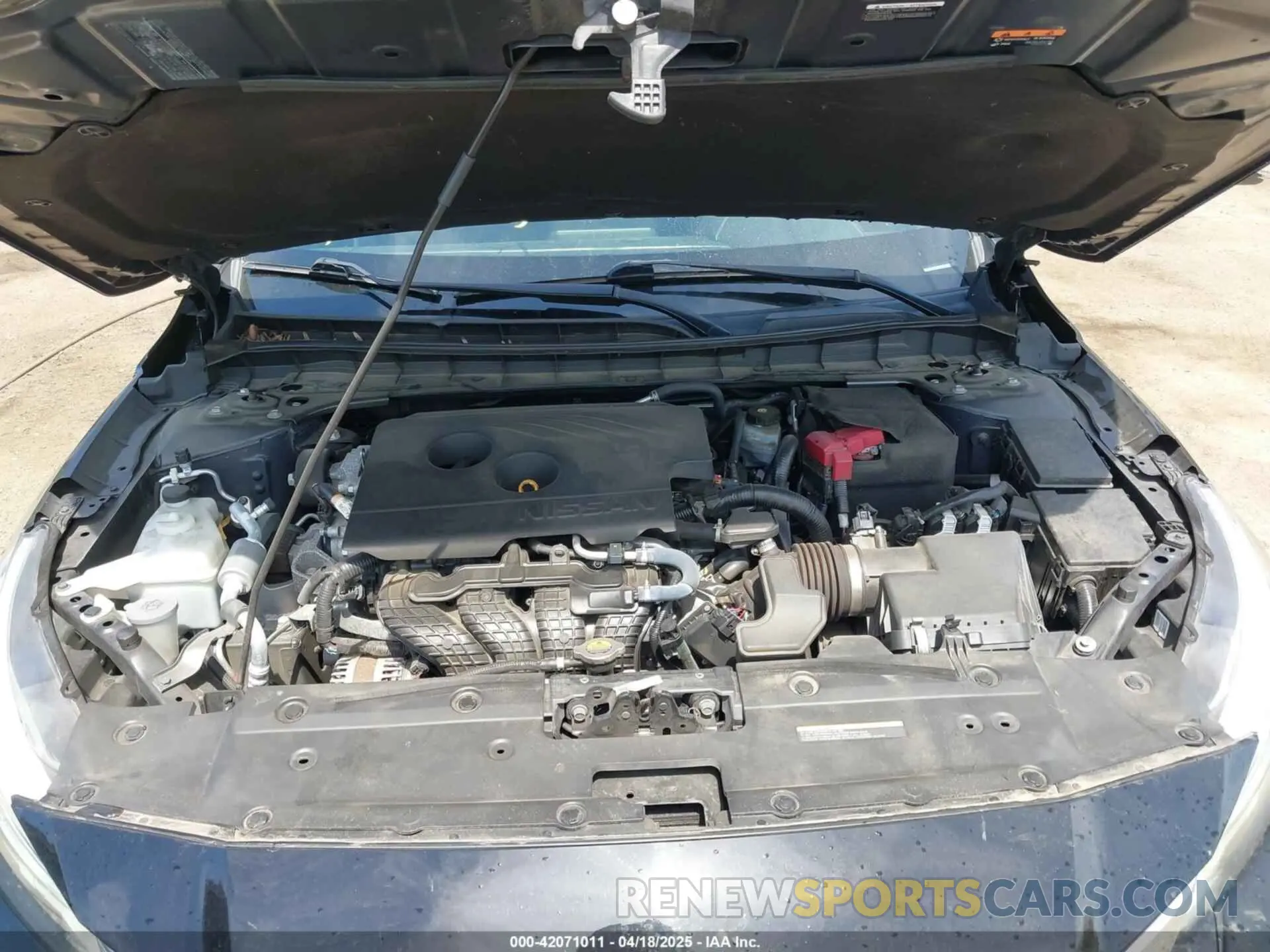 10 Photograph of a damaged car 1N4BL4DV9KC148460 NISSAN ALTIMA 2019