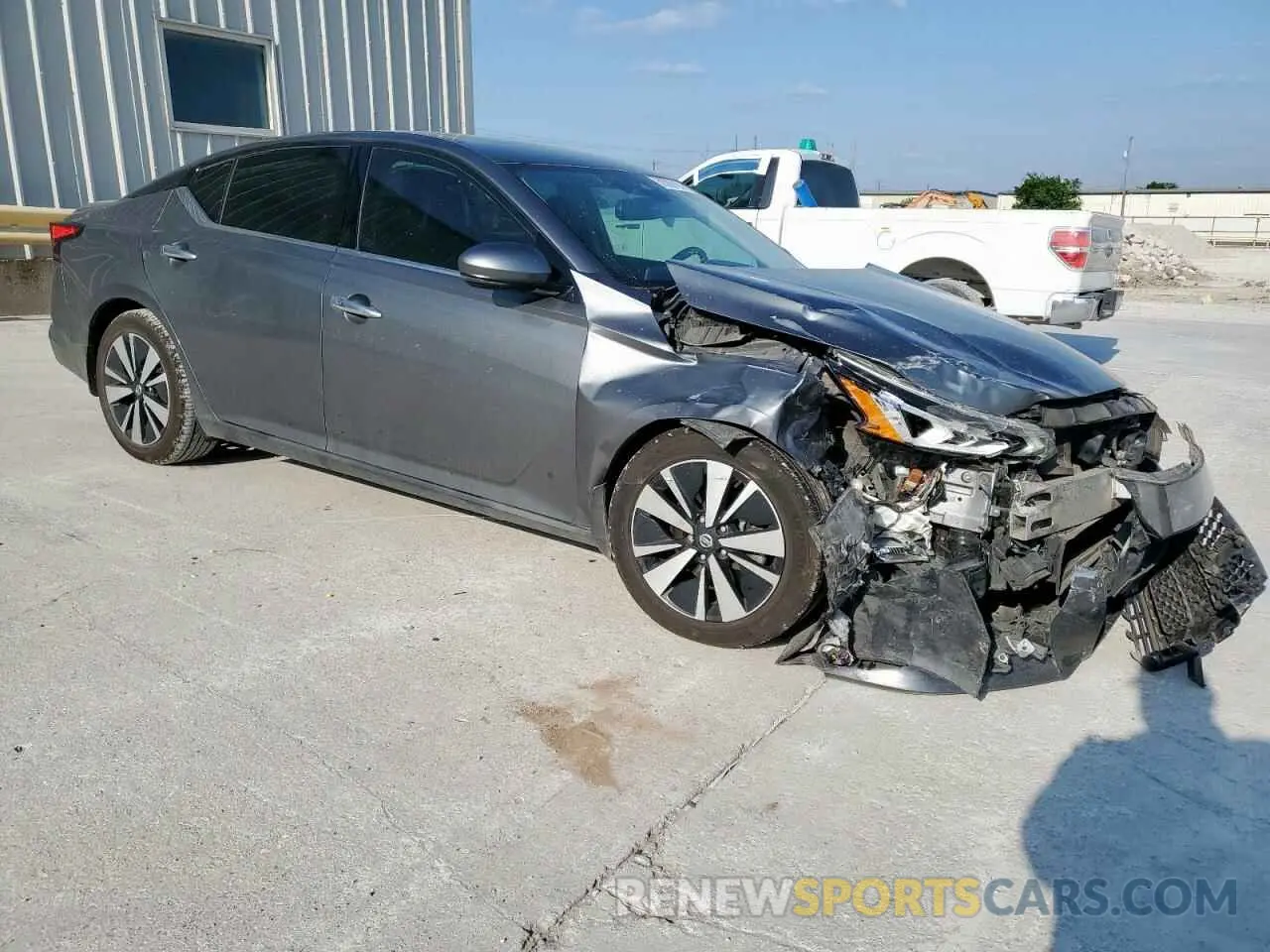 4 Photograph of a damaged car 1N4BL4DVXKC118559 NISSAN ALTIMA 2019