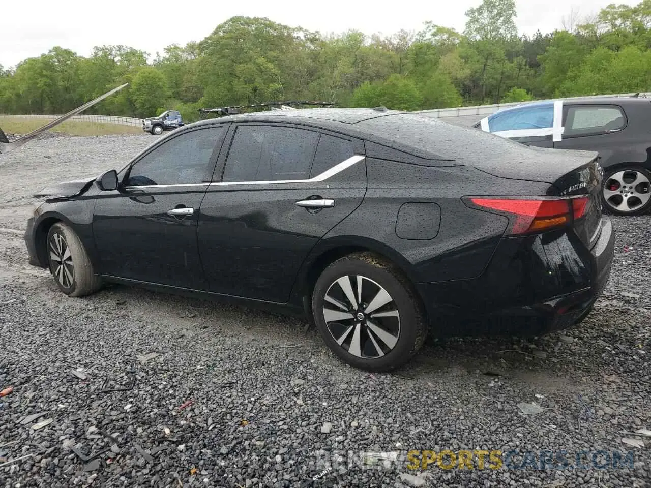 2 Photograph of a damaged car 1N4BL4DW2KC166646 NISSAN ALTIMA 2019