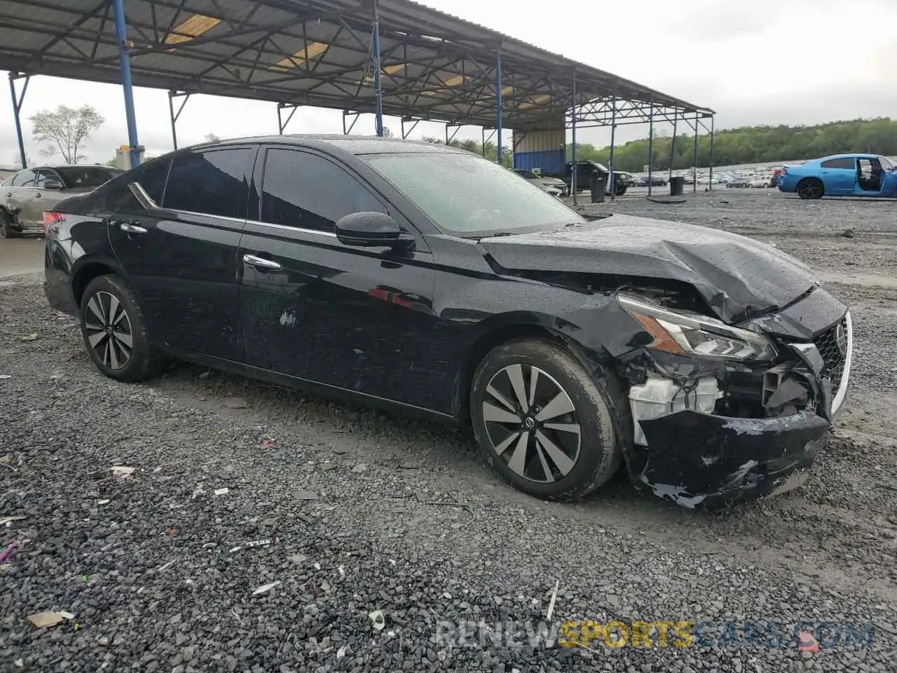 4 Photograph of a damaged car 1N4BL4DW2KC166646 NISSAN ALTIMA 2019