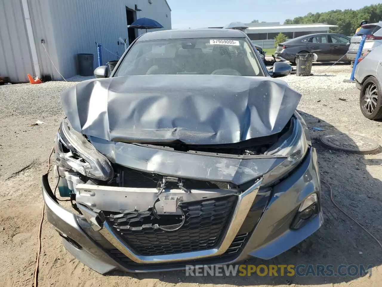 5 Photograph of a damaged car 1N4BL4DW3KN321497 NISSAN ALTIMA 2019