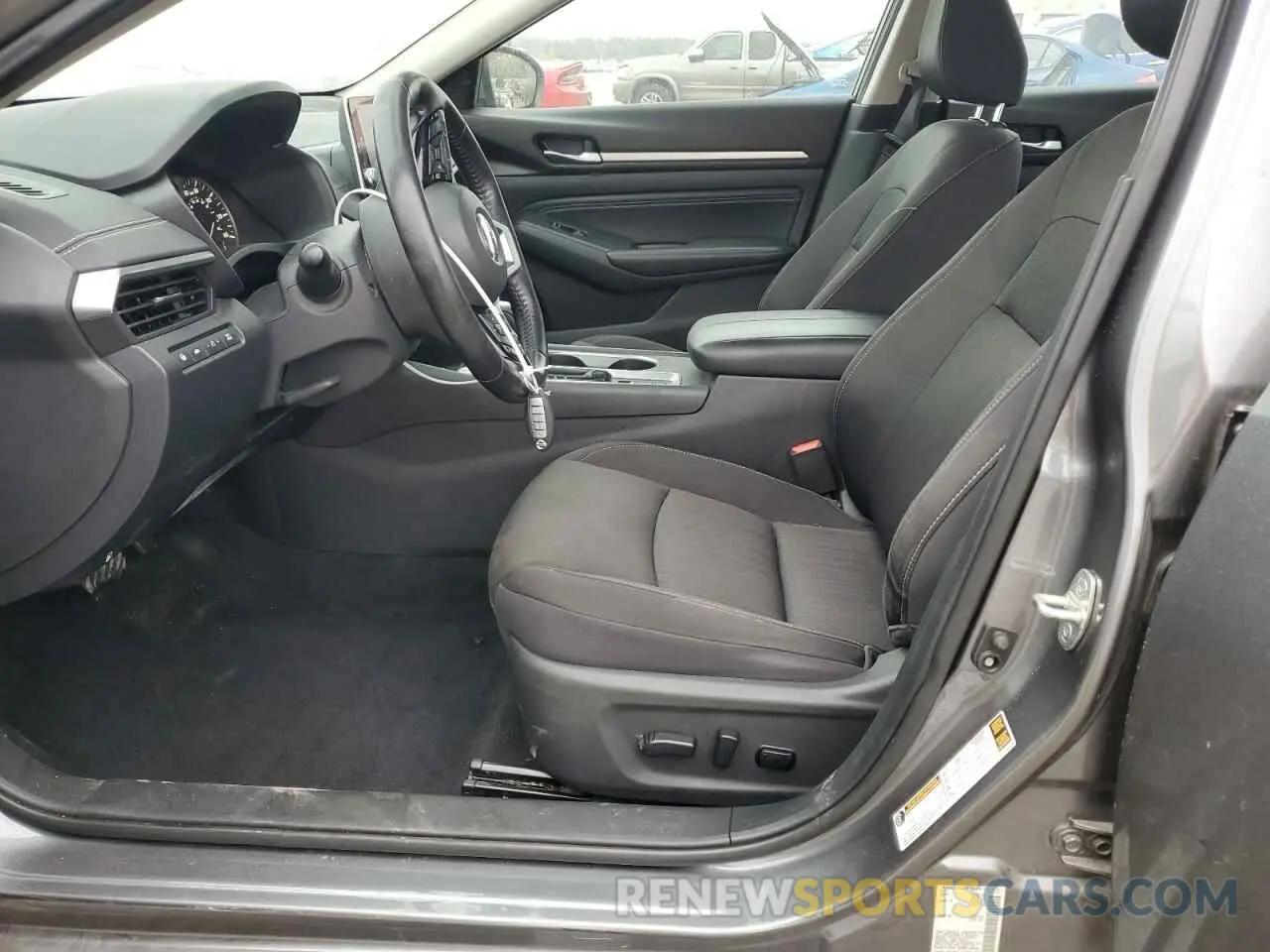 7 Photograph of a damaged car 1N4BL4DW4KC208492 NISSAN ALTIMA 2019