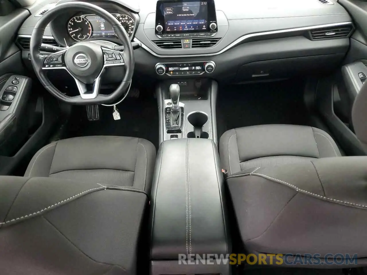 8 Photograph of a damaged car 1N4BL4DW4KC208492 NISSAN ALTIMA 2019