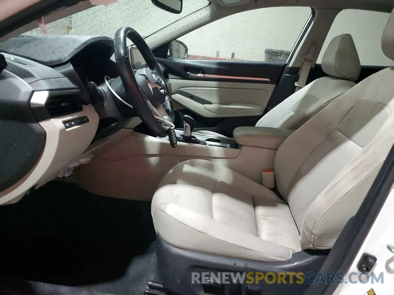 7 Photograph of a damaged car 1N4BL4DW5KC193503 NISSAN ALTIMA 2019