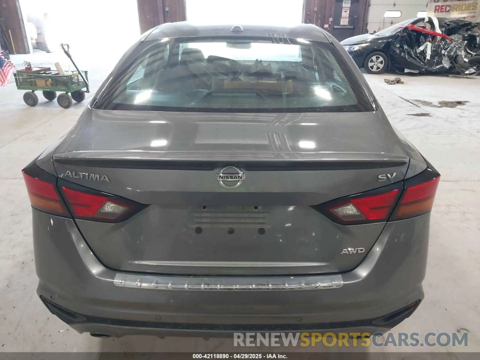 16 Photograph of a damaged car 1N4BL4DW5KN302899 NISSAN ALTIMA 2019
