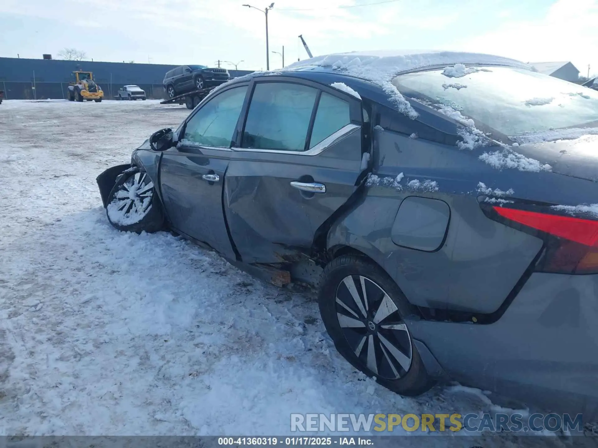 18 Photograph of a damaged car 1N4BL4DW5KN319234 NISSAN ALTIMA 2019