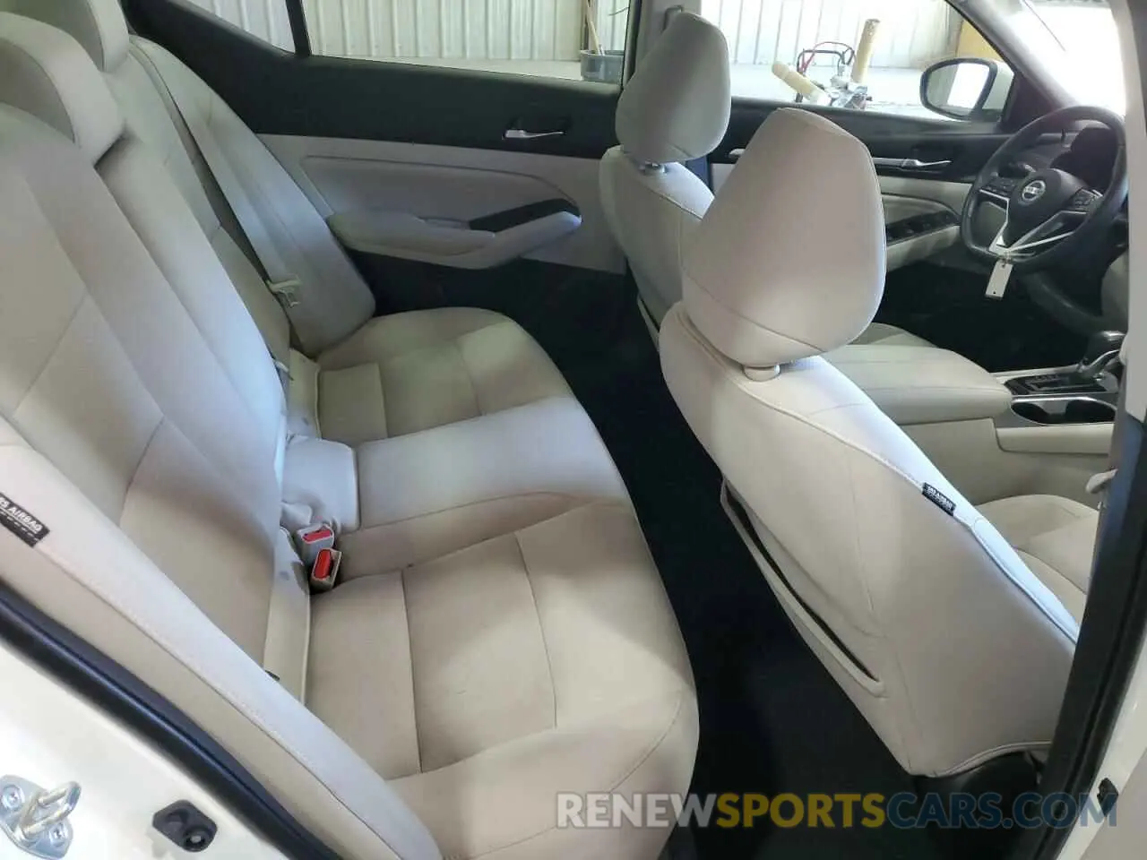 11 Photograph of a damaged car 1N4BL4DW7KC129866 NISSAN ALTIMA 2019