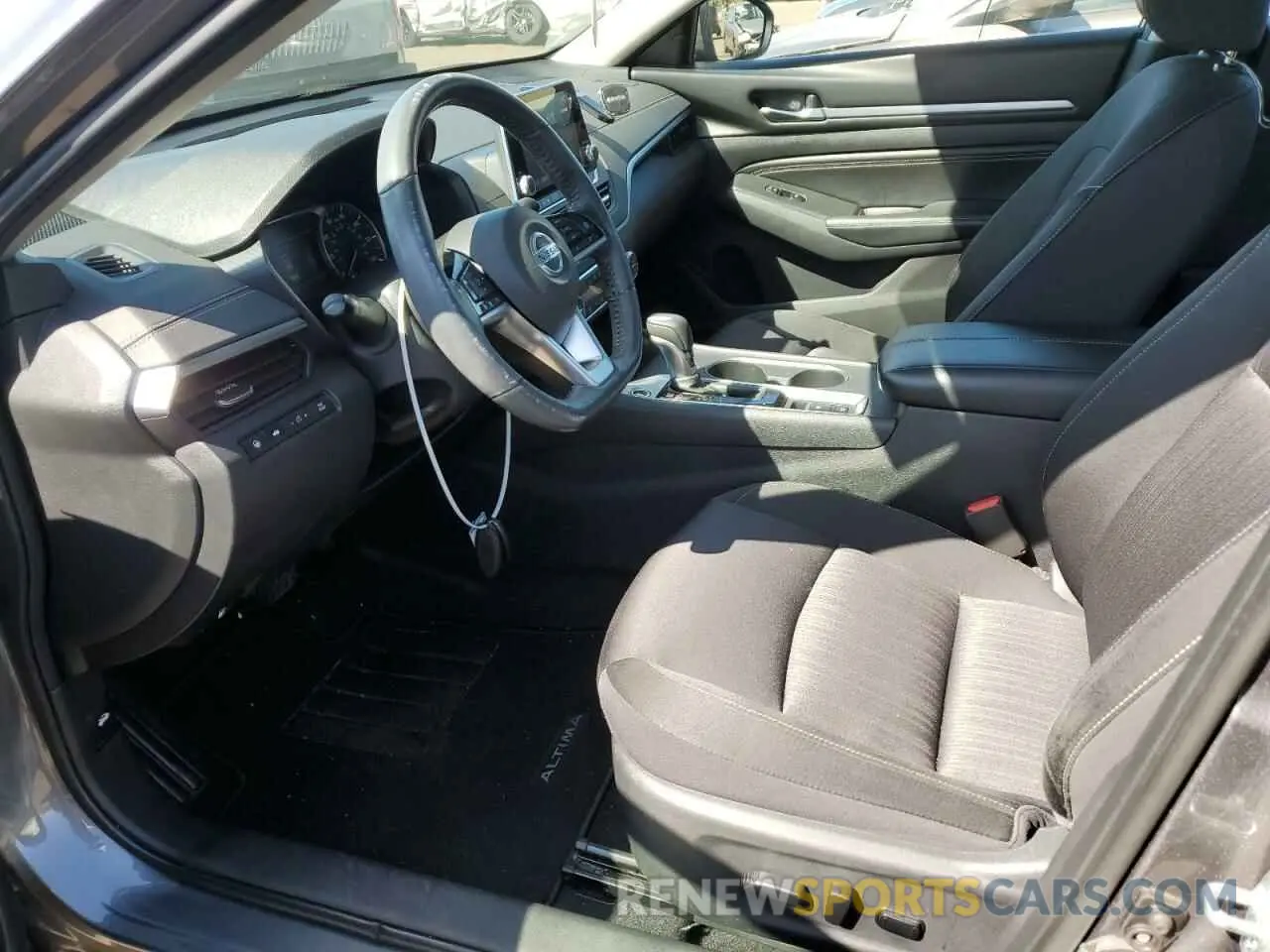 7 Photograph of a damaged car 1N4BL4DW7KC144979 NISSAN ALTIMA 2019