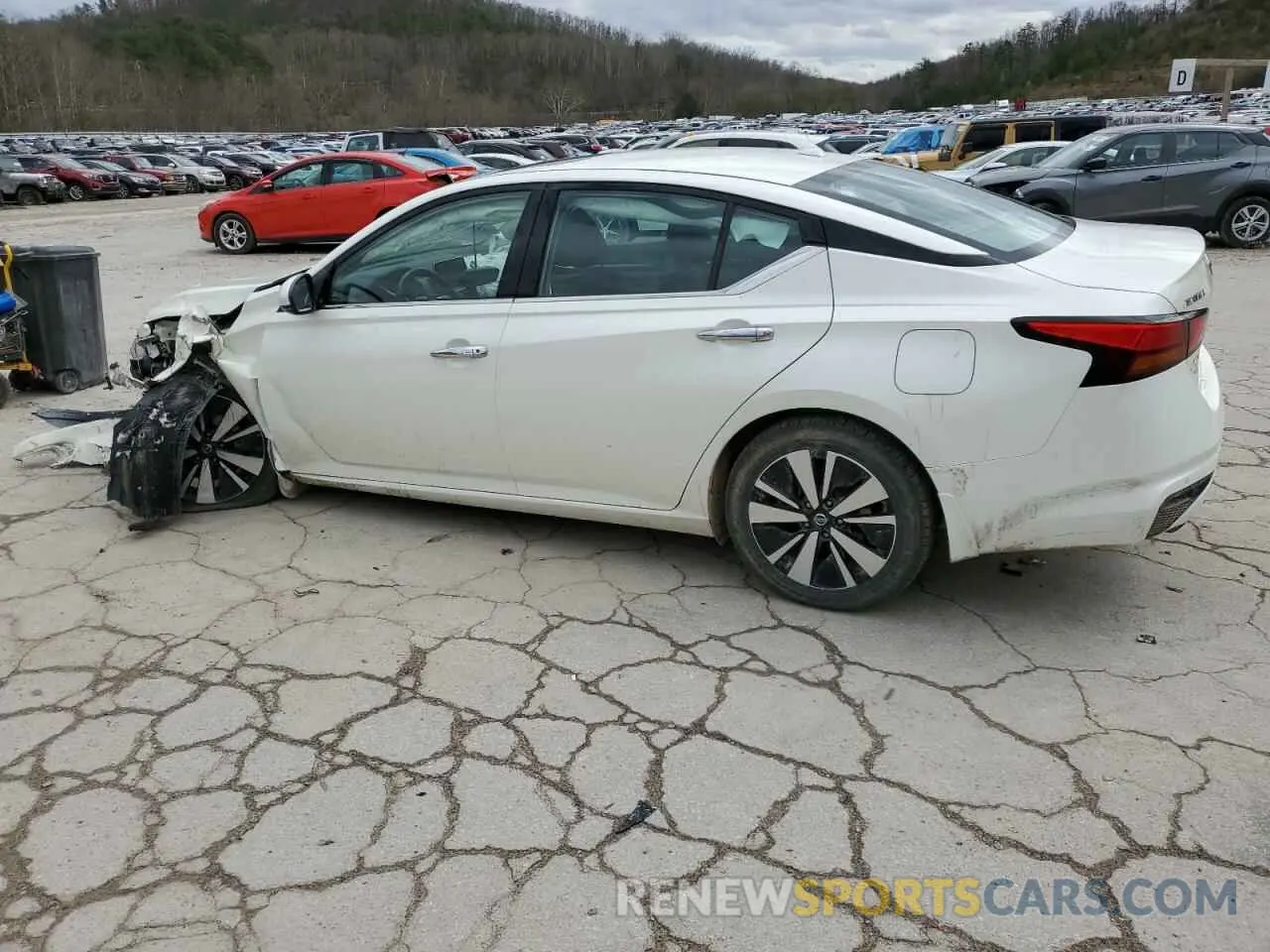 2 Photograph of a damaged car 1N4BL4DW7KC194863 NISSAN ALTIMA 2019