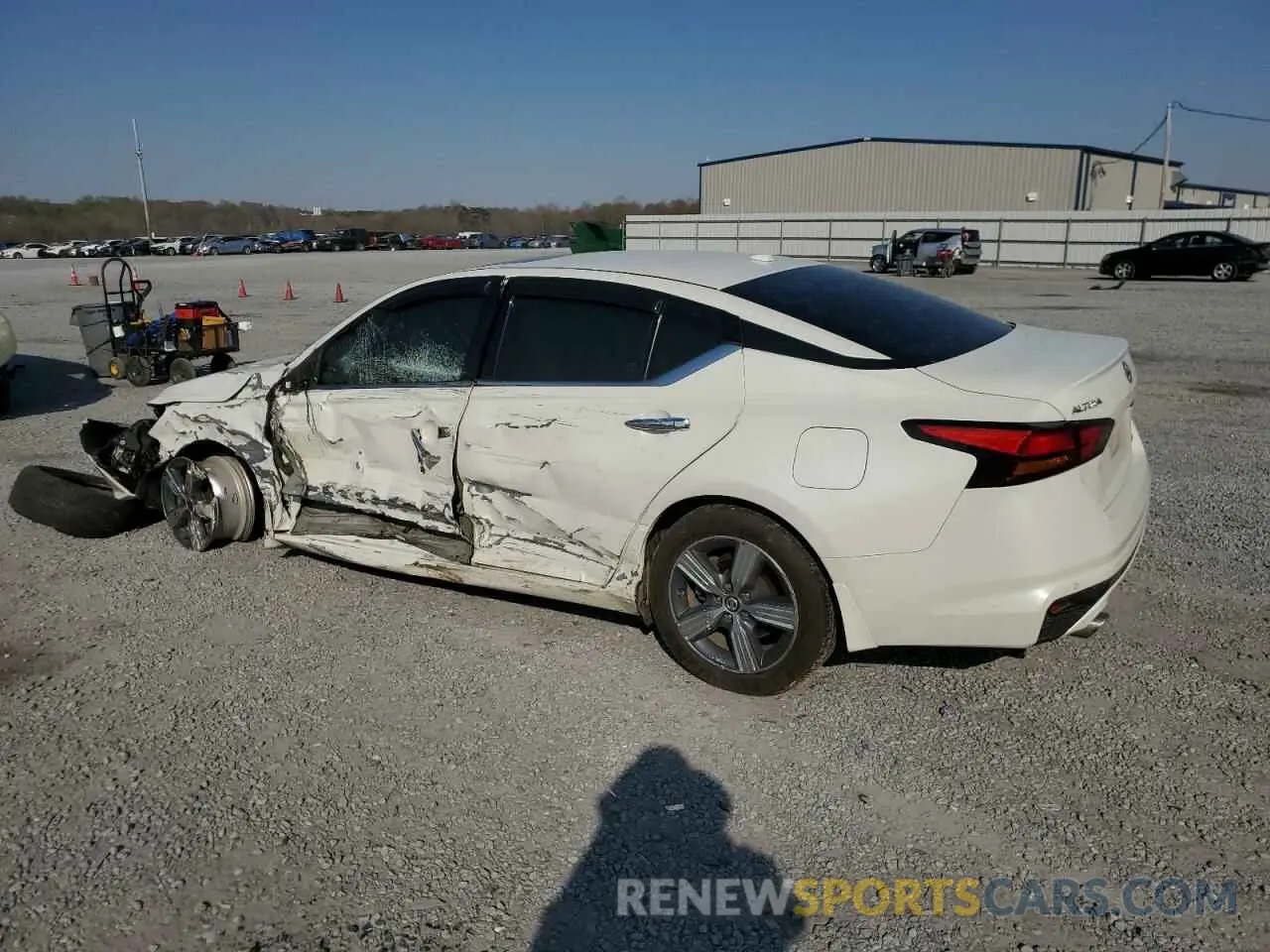 2 Photograph of a damaged car 1N4BL4DW8KC221259 NISSAN ALTIMA 2019