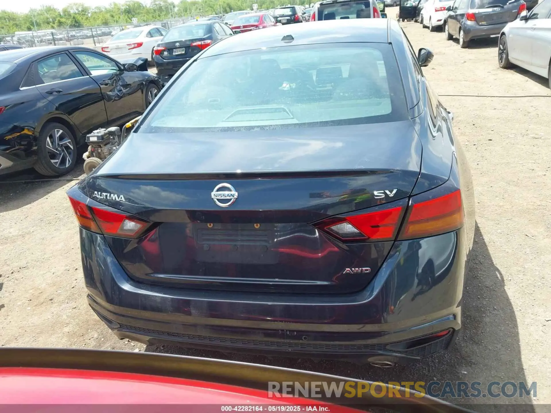 16 Photograph of a damaged car 1N4BL4DW9KN300931 NISSAN ALTIMA 2019