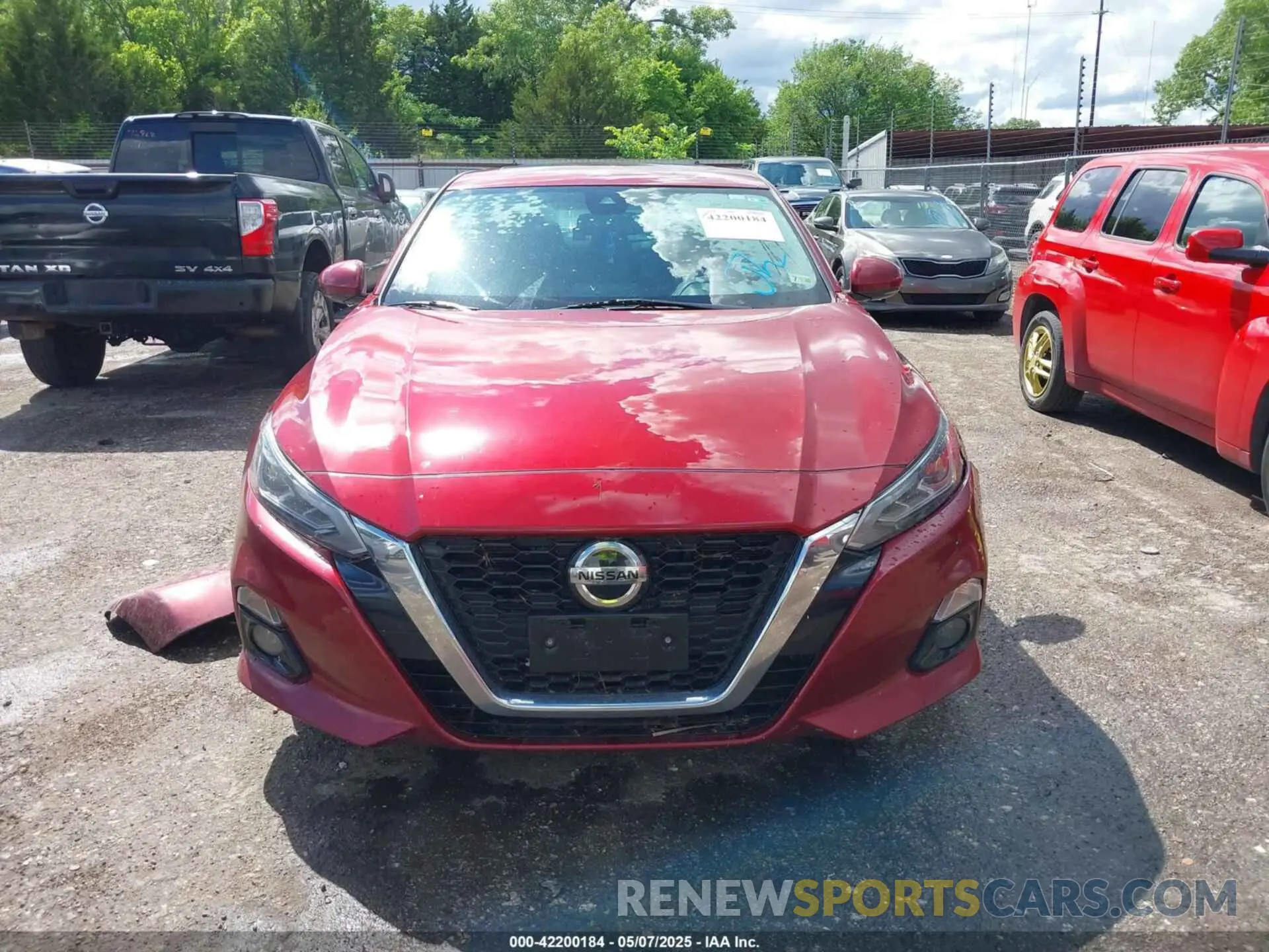 12 Photograph of a damaged car 1N4BL4DWXKN301523 NISSAN ALTIMA 2019