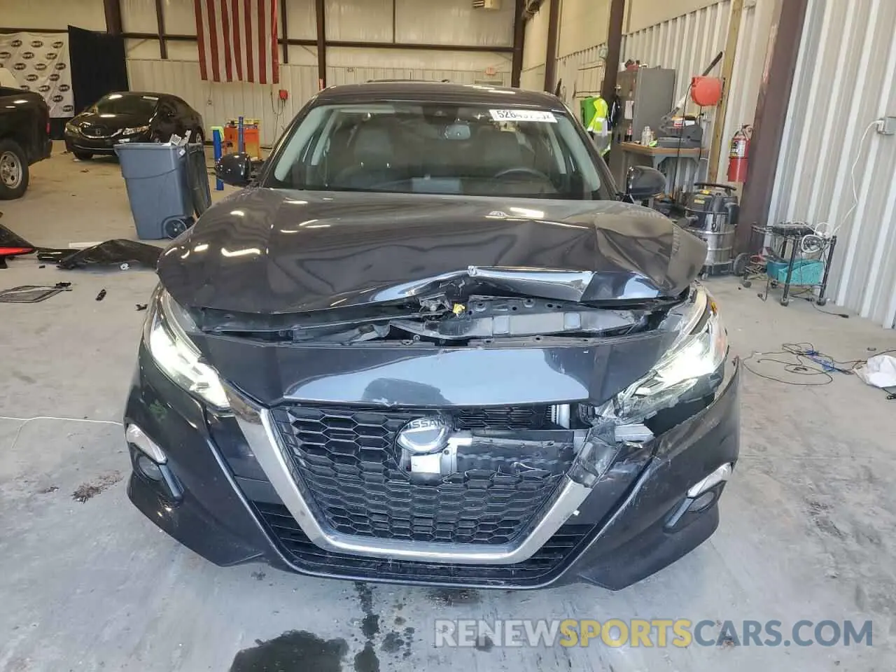 5 Photograph of a damaged car 1N4BL4EV0KC101106 NISSAN ALTIMA 2019
