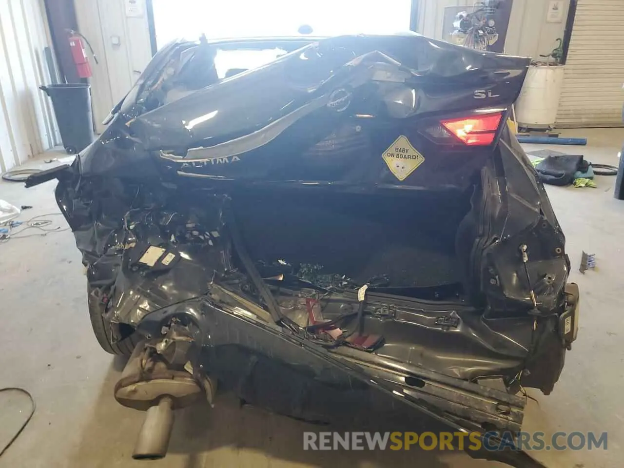 6 Photograph of a damaged car 1N4BL4EV0KC101106 NISSAN ALTIMA 2019