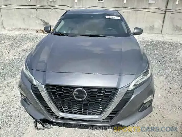 13 Photograph of a damaged car 1N4BL4EV0KC104538 NISSAN ALTIMA 2019