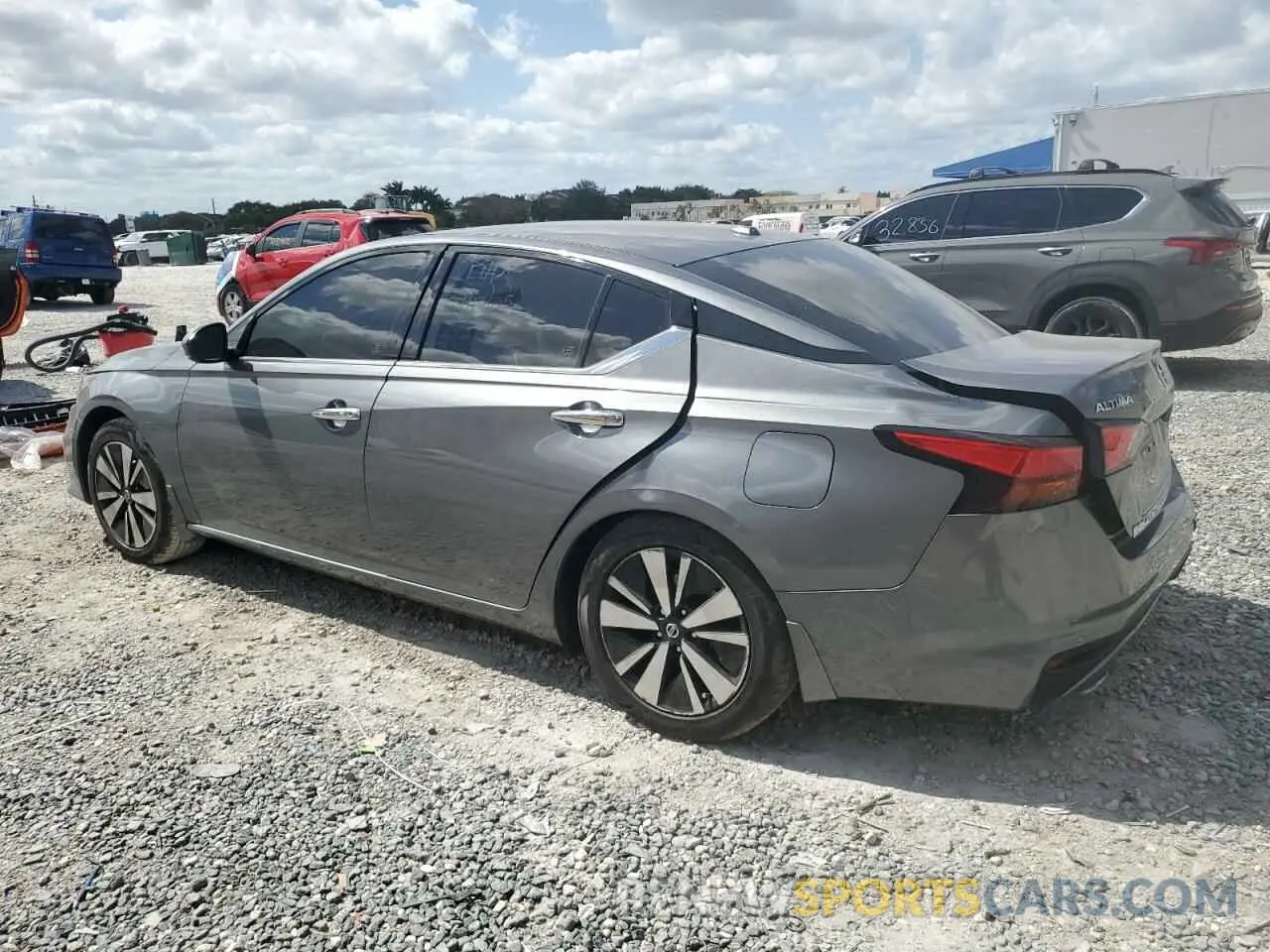 2 Photograph of a damaged car 1N4BL4EV0KC104538 NISSAN ALTIMA 2019