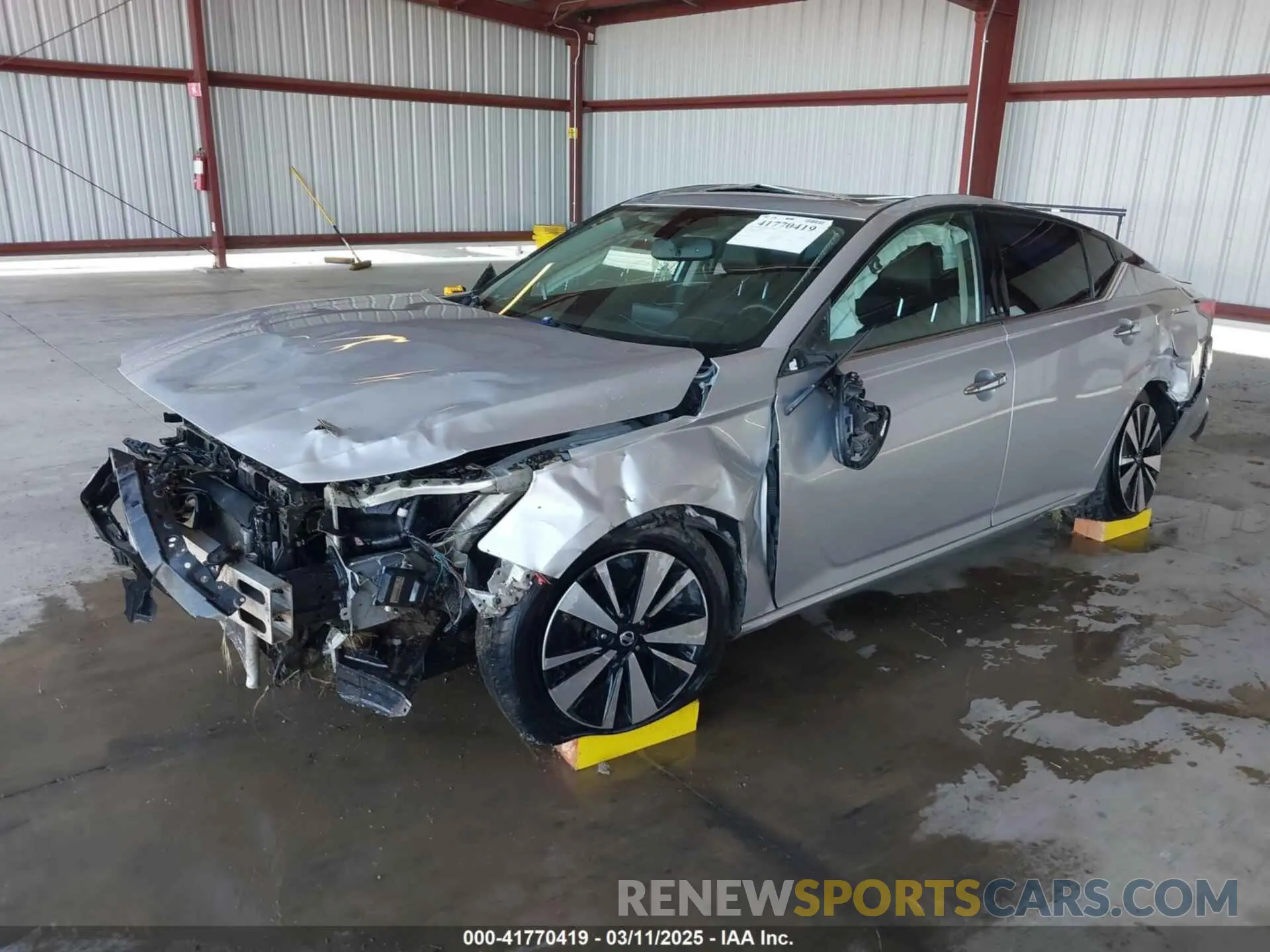 2 Photograph of a damaged car 1N4BL4EV0KC180633 NISSAN ALTIMA 2019