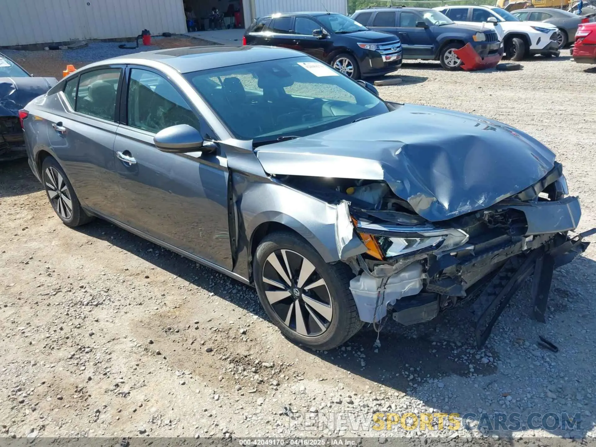 1 Photograph of a damaged car 1N4BL4EV0KC200749 NISSAN ALTIMA 2019