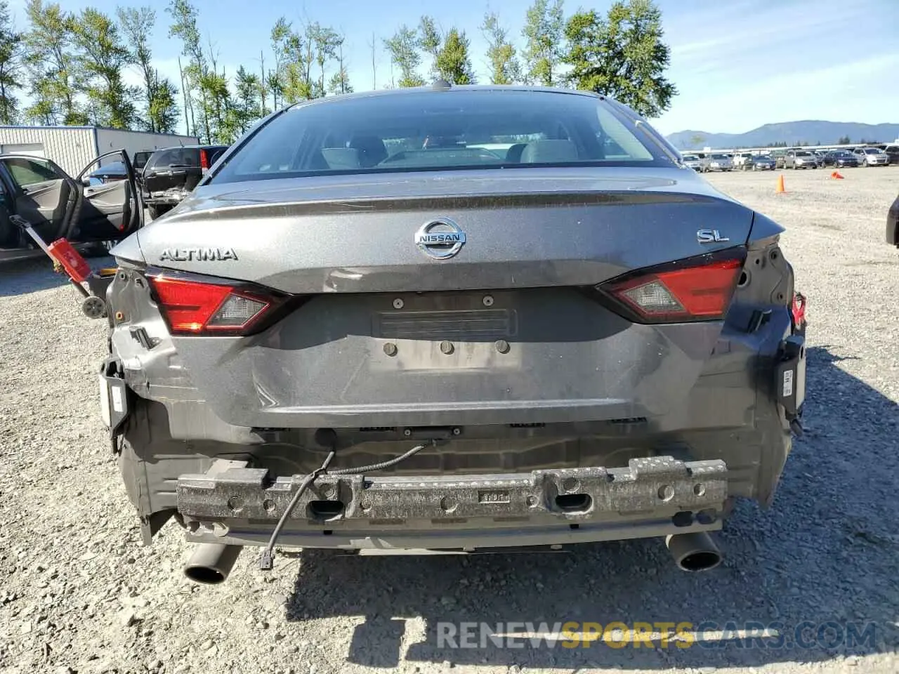 6 Photograph of a damaged car 1N4BL4EV0KC238062 NISSAN ALTIMA 2019
