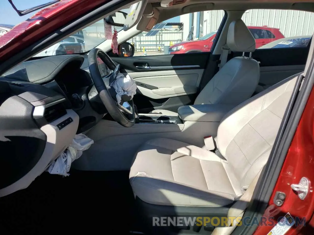 7 Photograph of a damaged car 1N4BL4EV1KC101745 NISSAN ALTIMA 2019