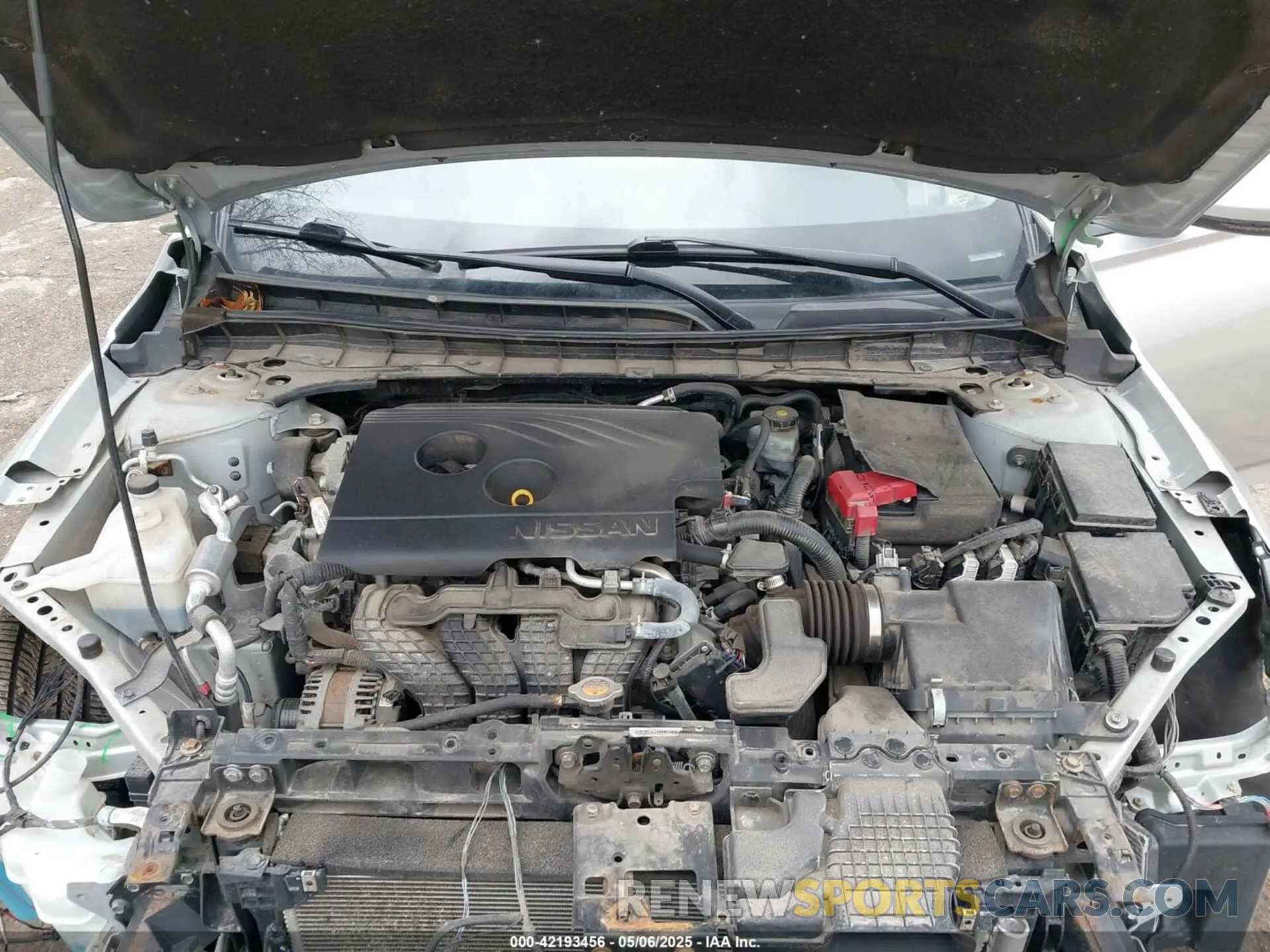 10 Photograph of a damaged car 1N4BL4EV1KC173268 NISSAN ALTIMA 2019