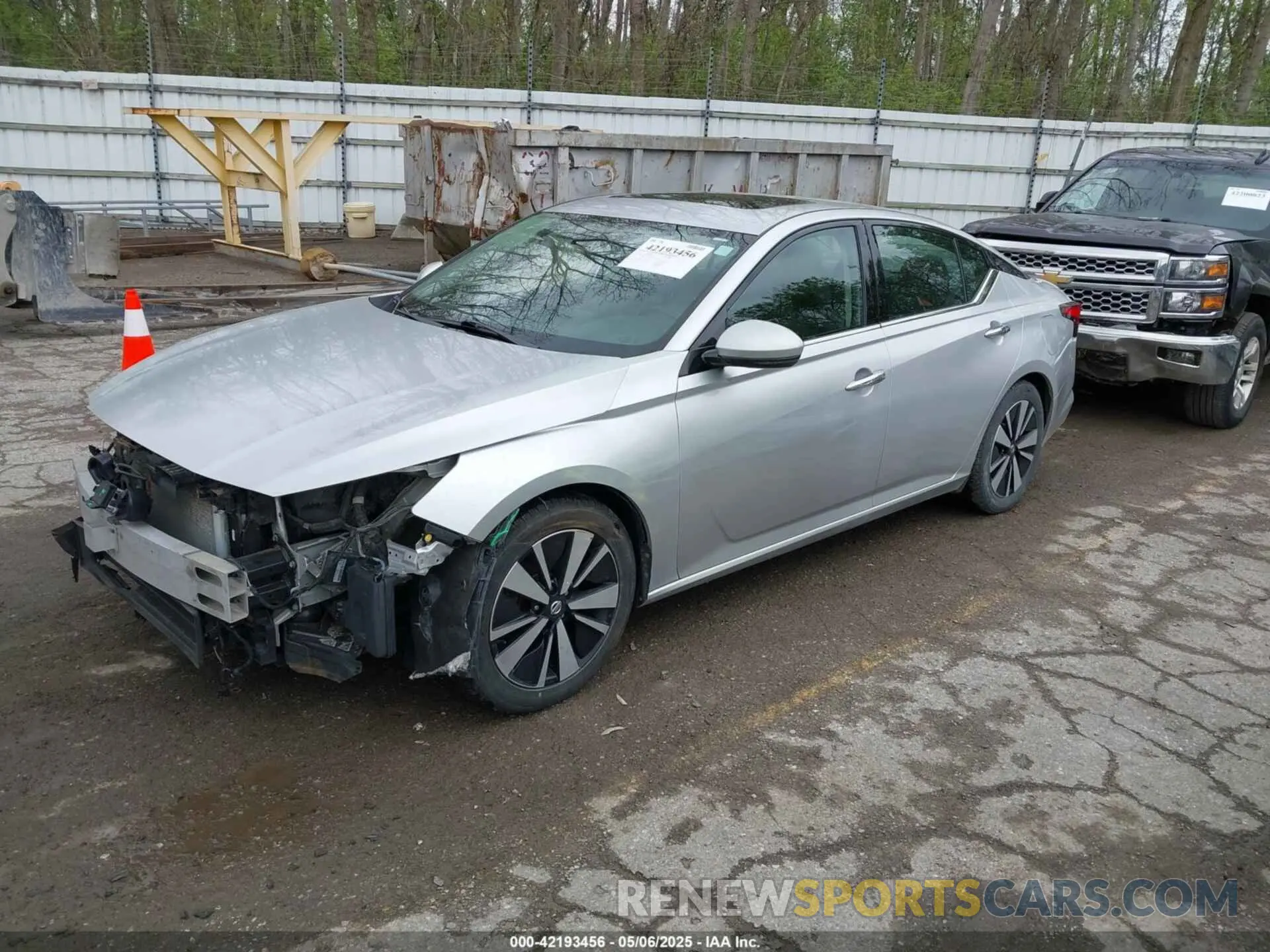 2 Photograph of a damaged car 1N4BL4EV1KC173268 NISSAN ALTIMA 2019