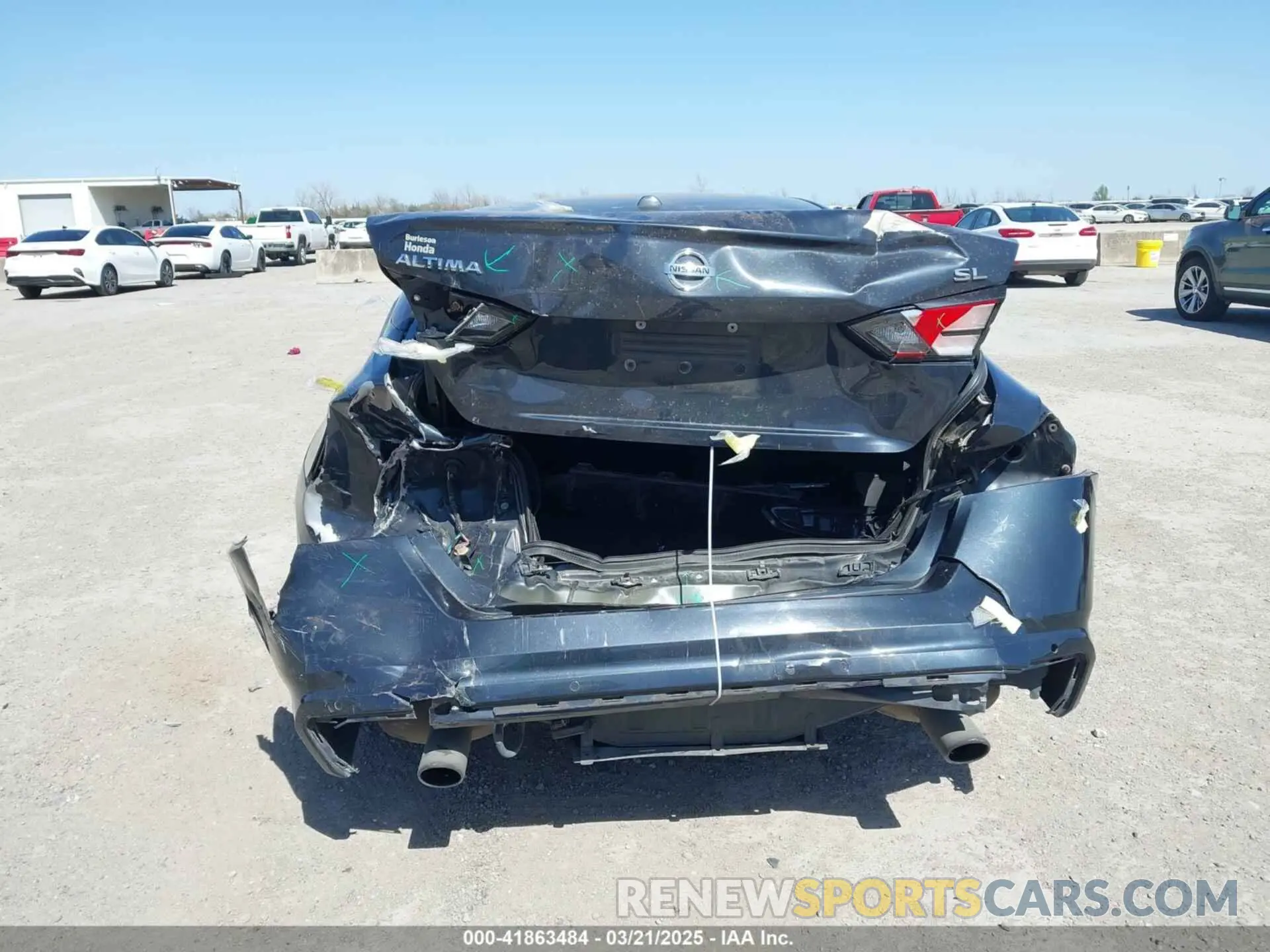 16 Photograph of a damaged car 1N4BL4EV1KC179605 NISSAN ALTIMA 2019