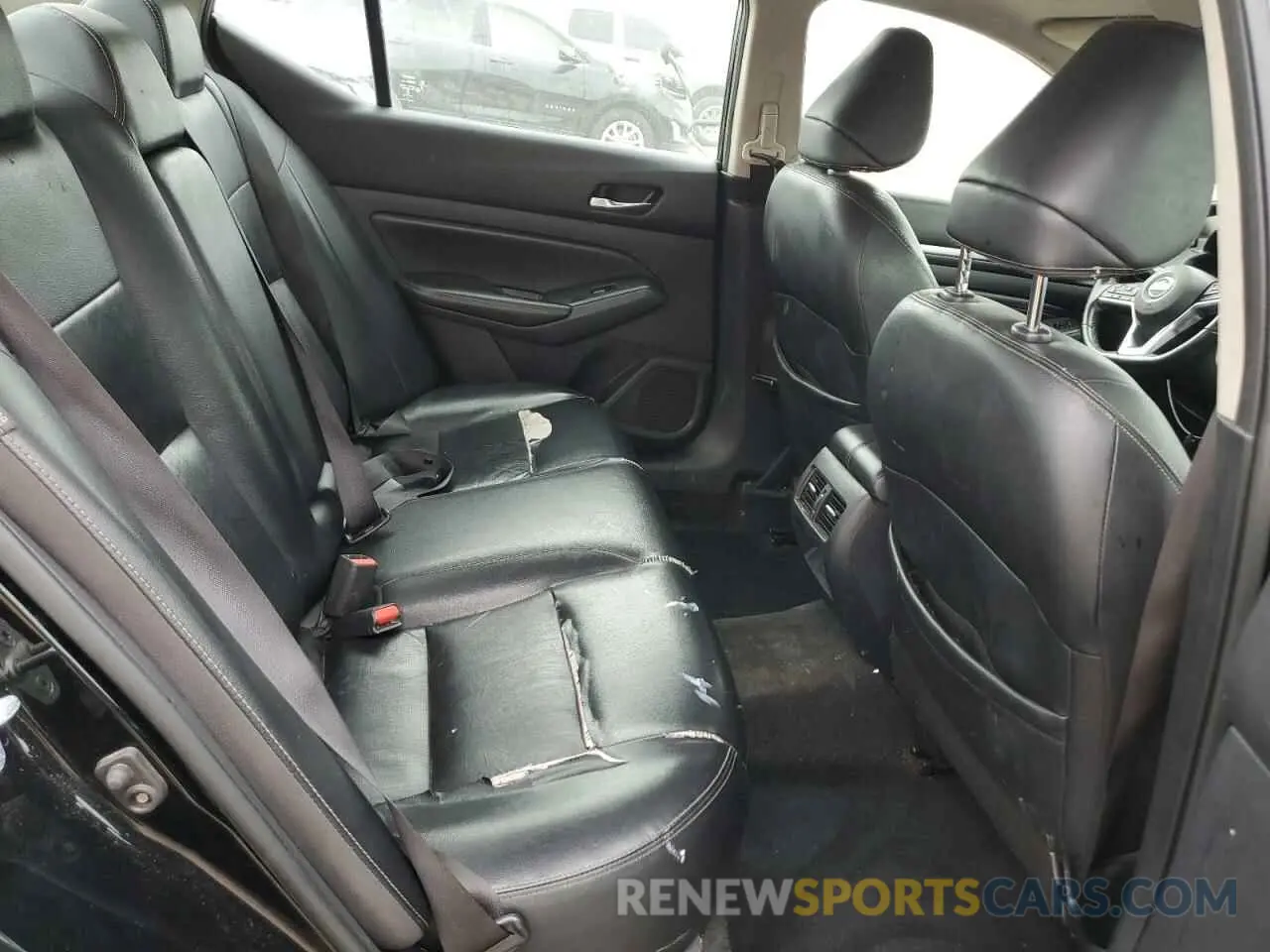 10 Photograph of a damaged car 1N4BL4EV1KC209220 NISSAN ALTIMA 2019