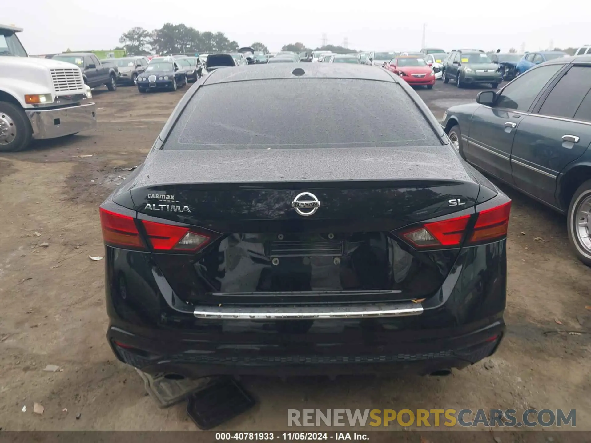 15 Photograph of a damaged car 1N4BL4EV1KC223750 NISSAN ALTIMA 2019