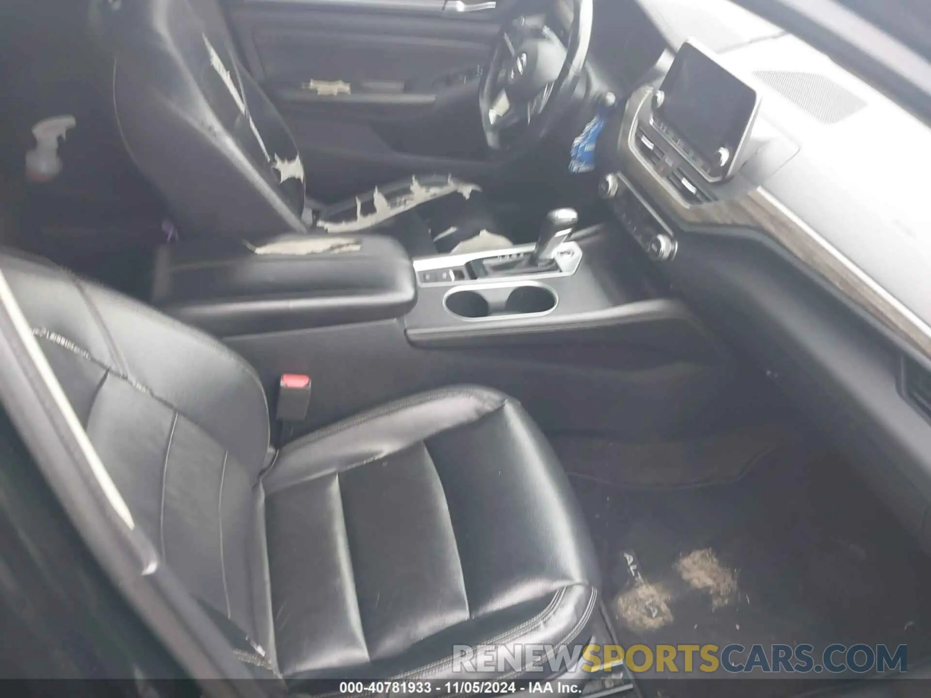 5 Photograph of a damaged car 1N4BL4EV1KC223750 NISSAN ALTIMA 2019