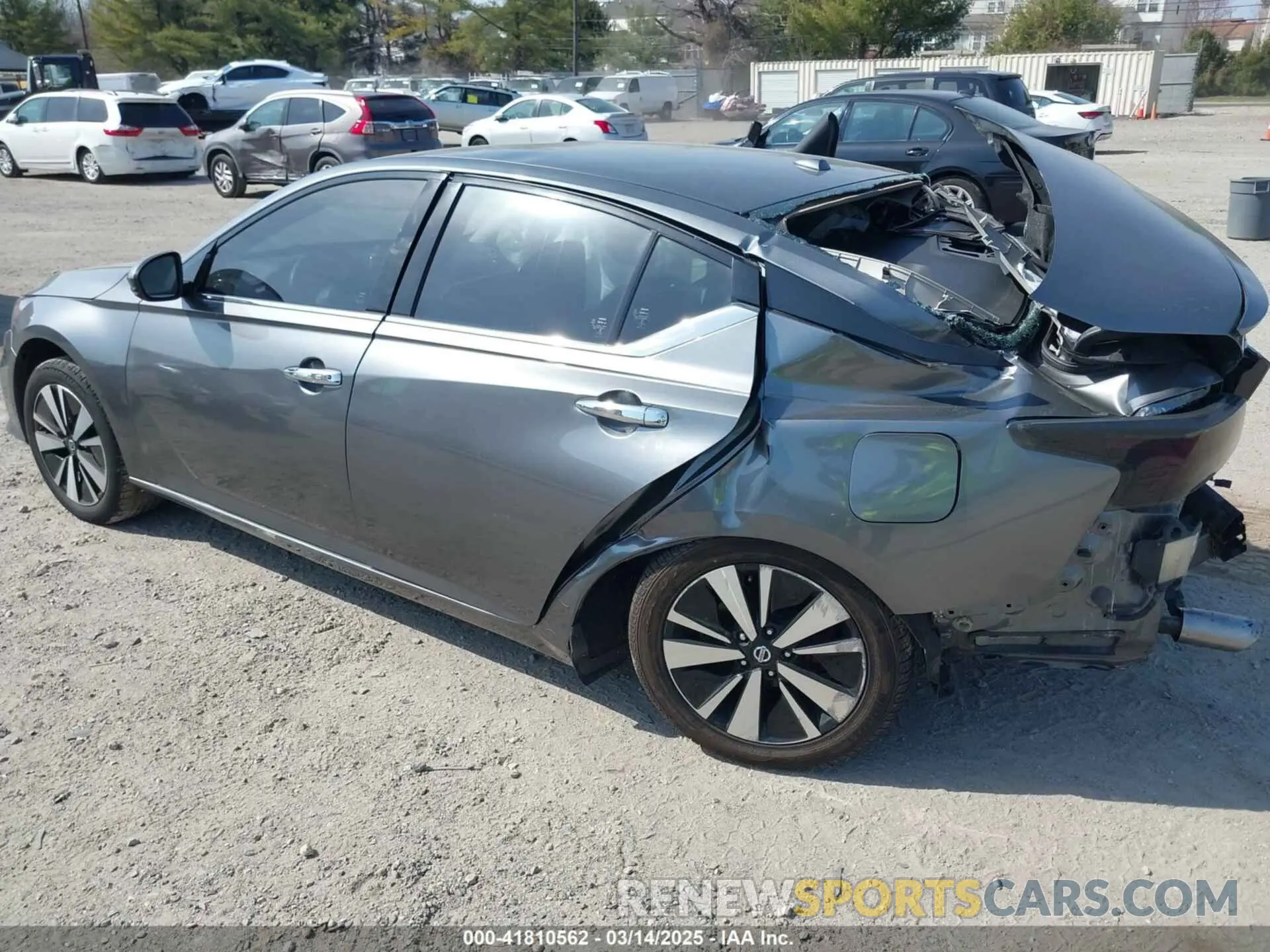 3 Photograph of a damaged car 1N4BL4EV1KC229547 NISSAN ALTIMA 2019